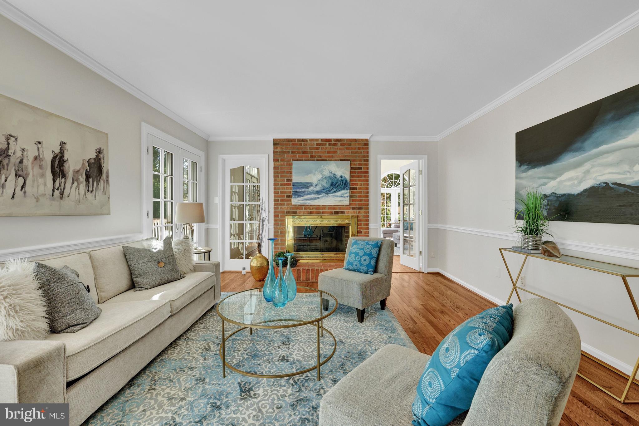 LANGLEY OAKS - Residential