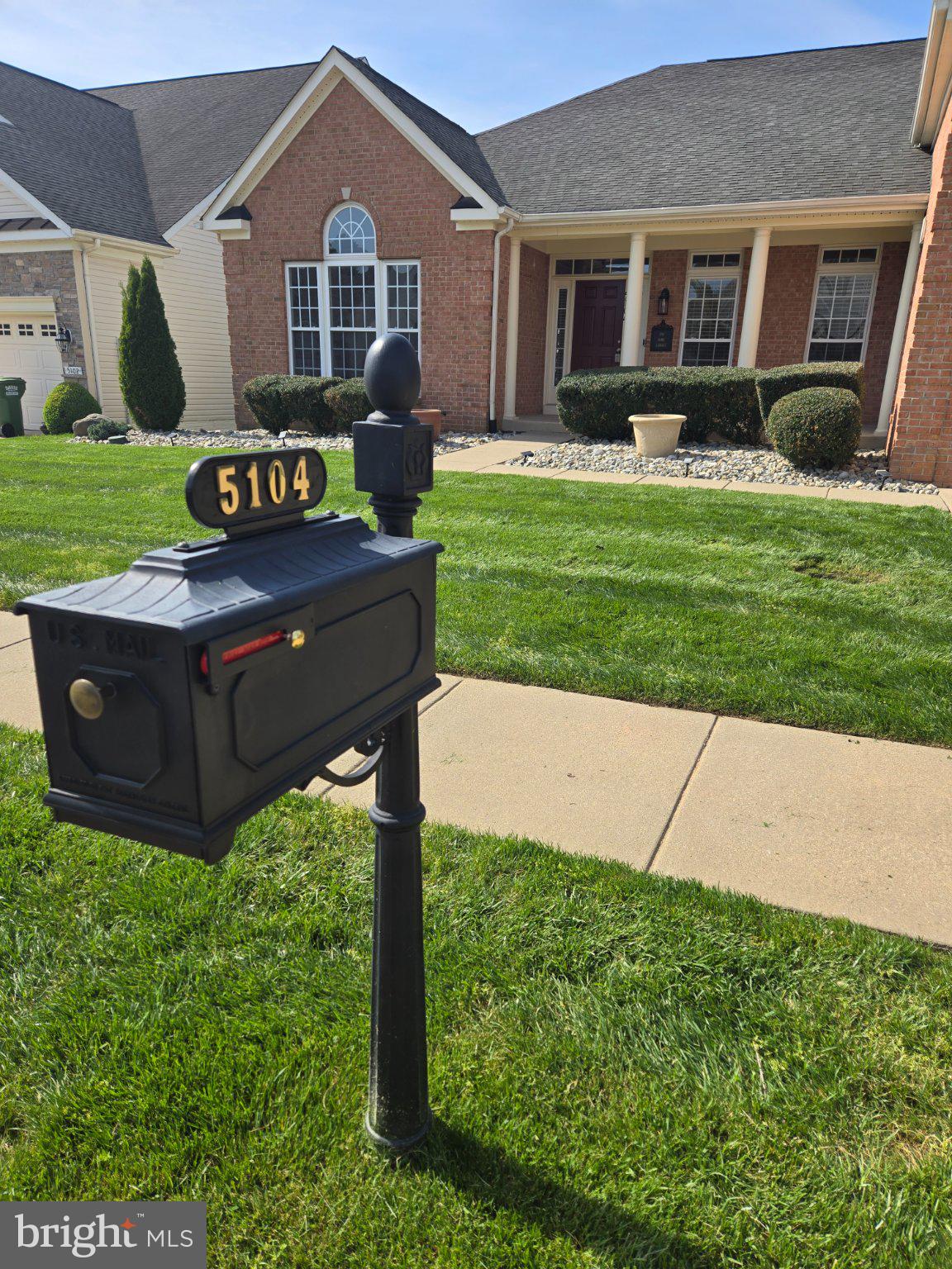 5104 SEWELLS POINTE DRIVE