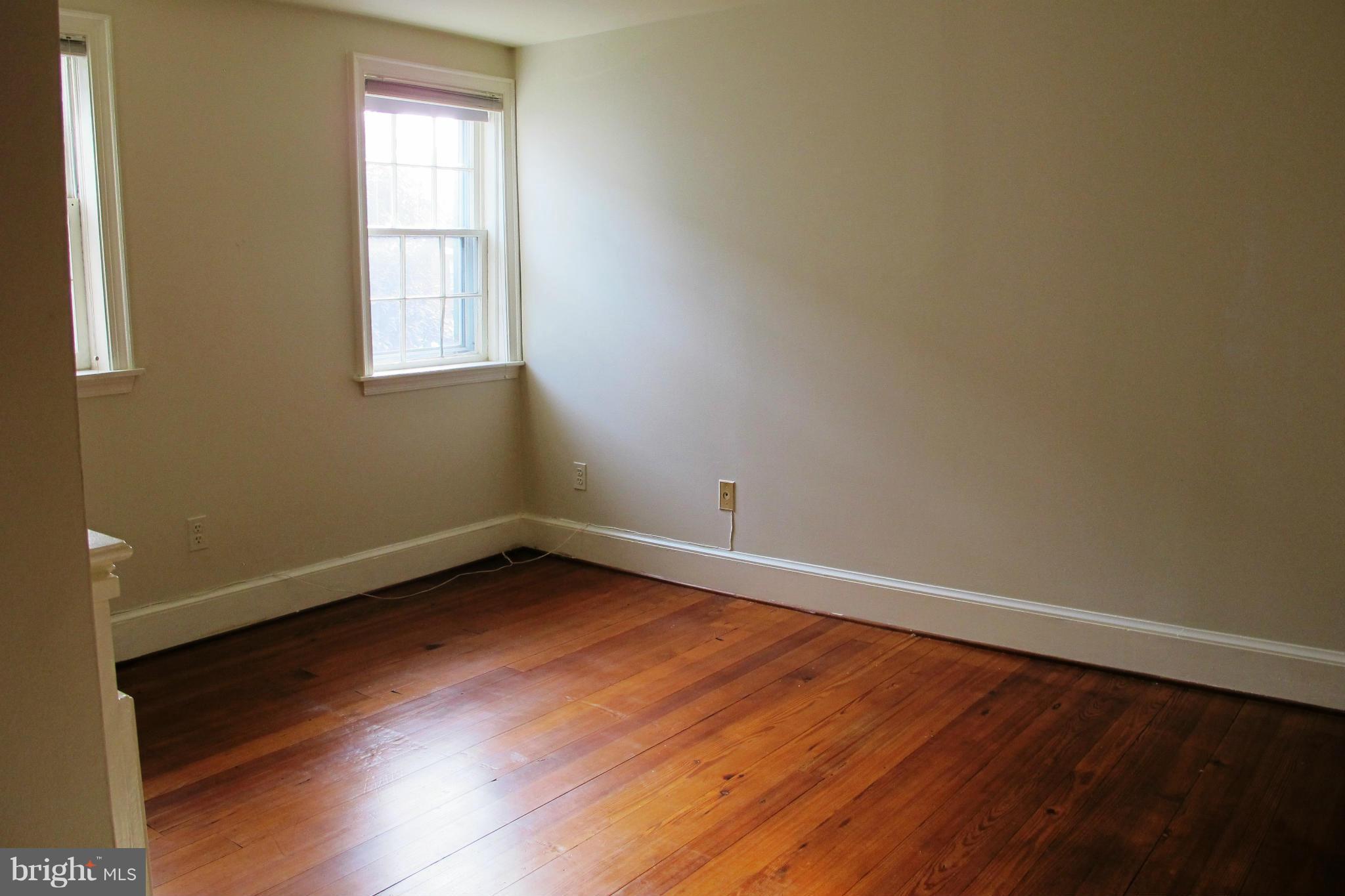 ST JOHNS SQUARE - Residential Lease