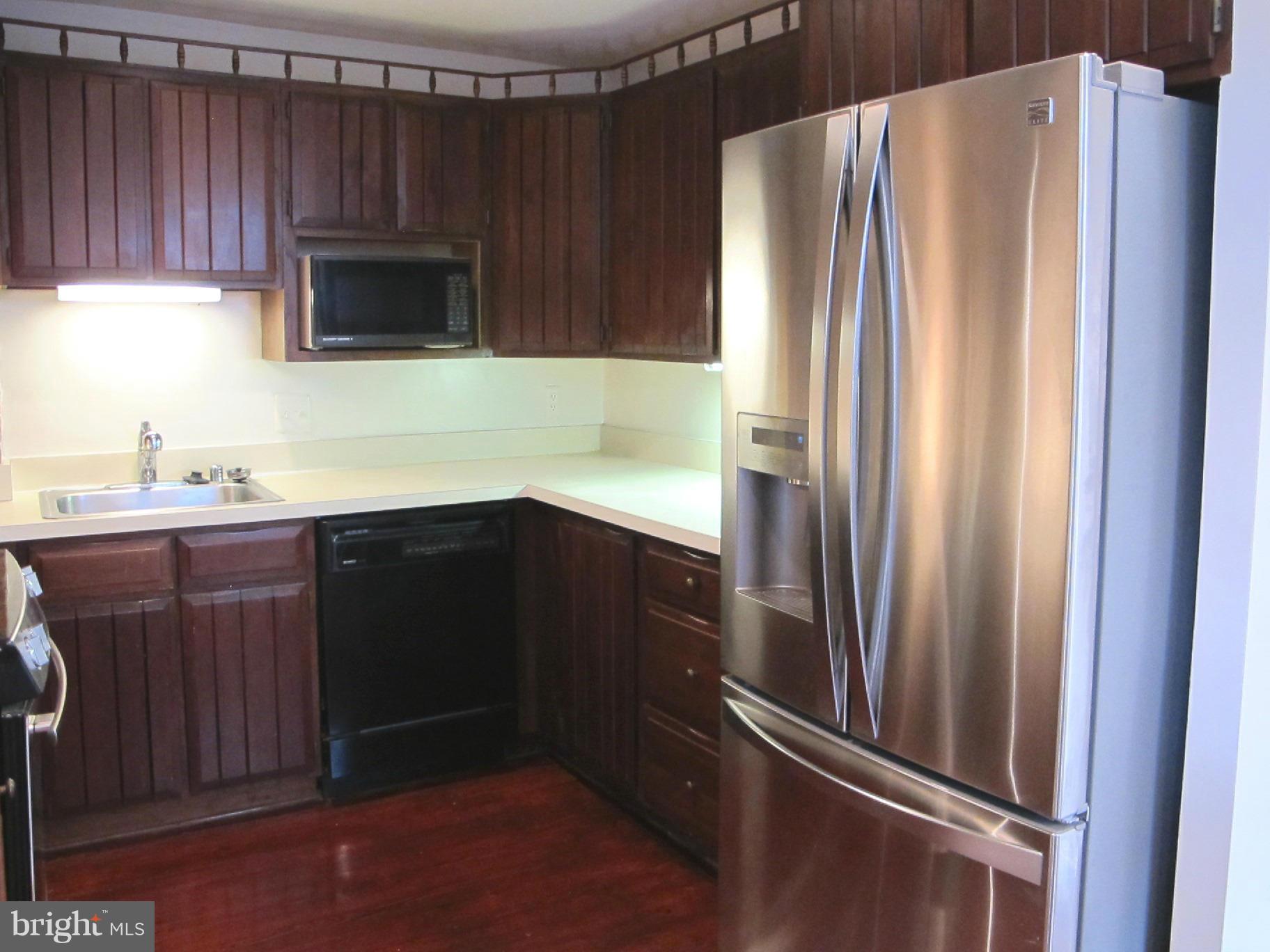 ST JOHNS SQUARE - Residential Lease