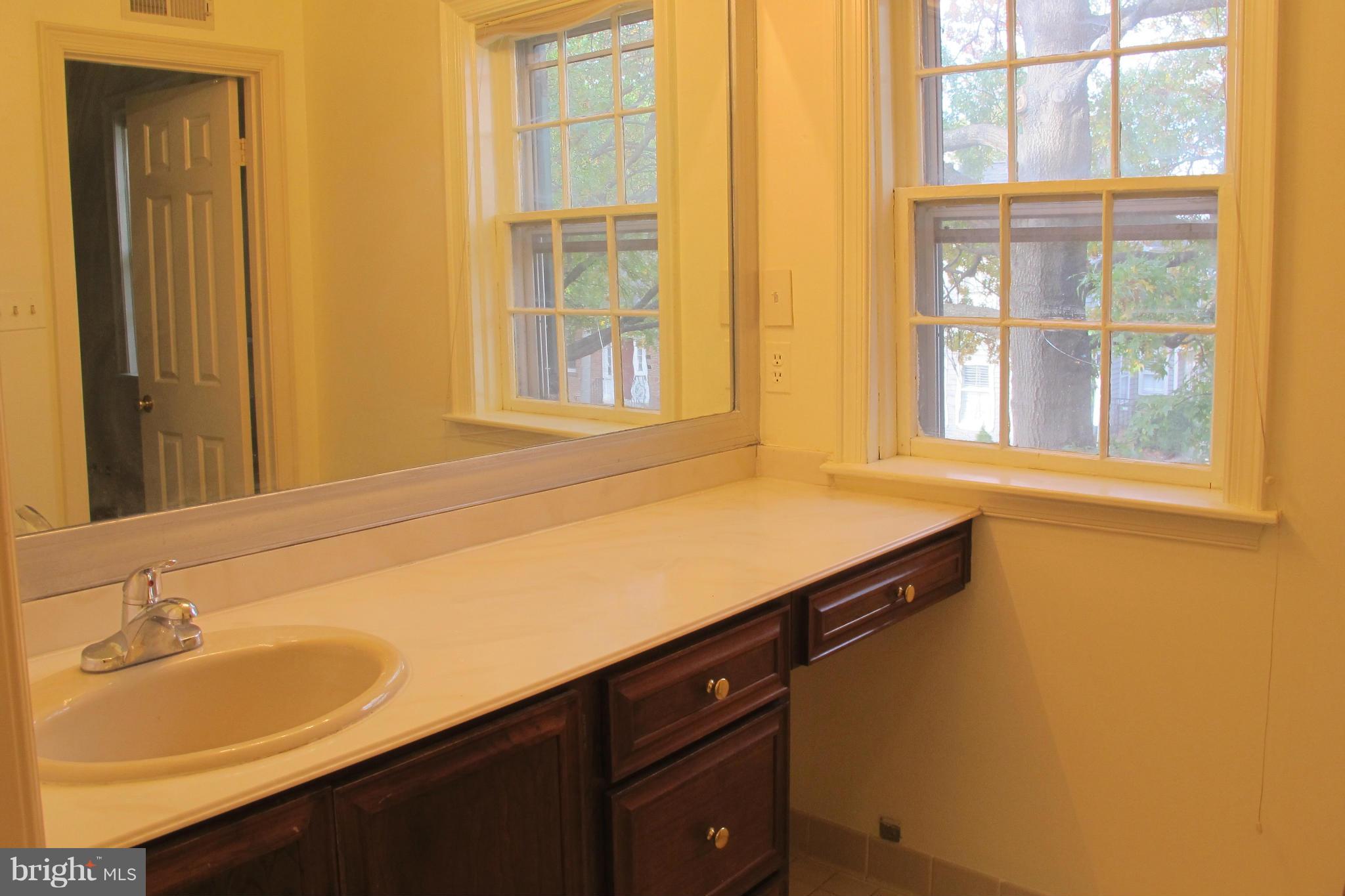 ST JOHNS SQUARE - Residential Lease