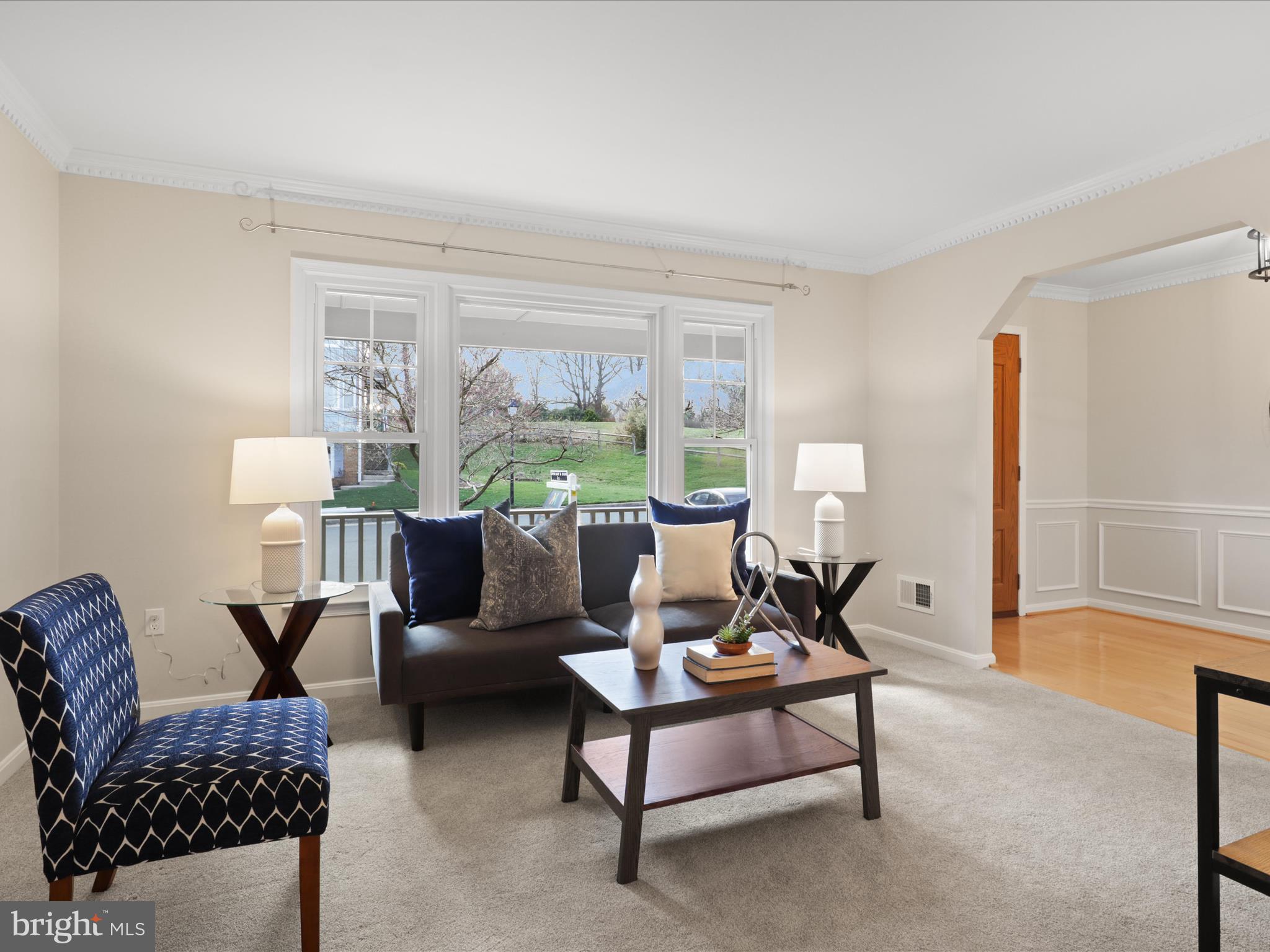 PINECREST - Residential