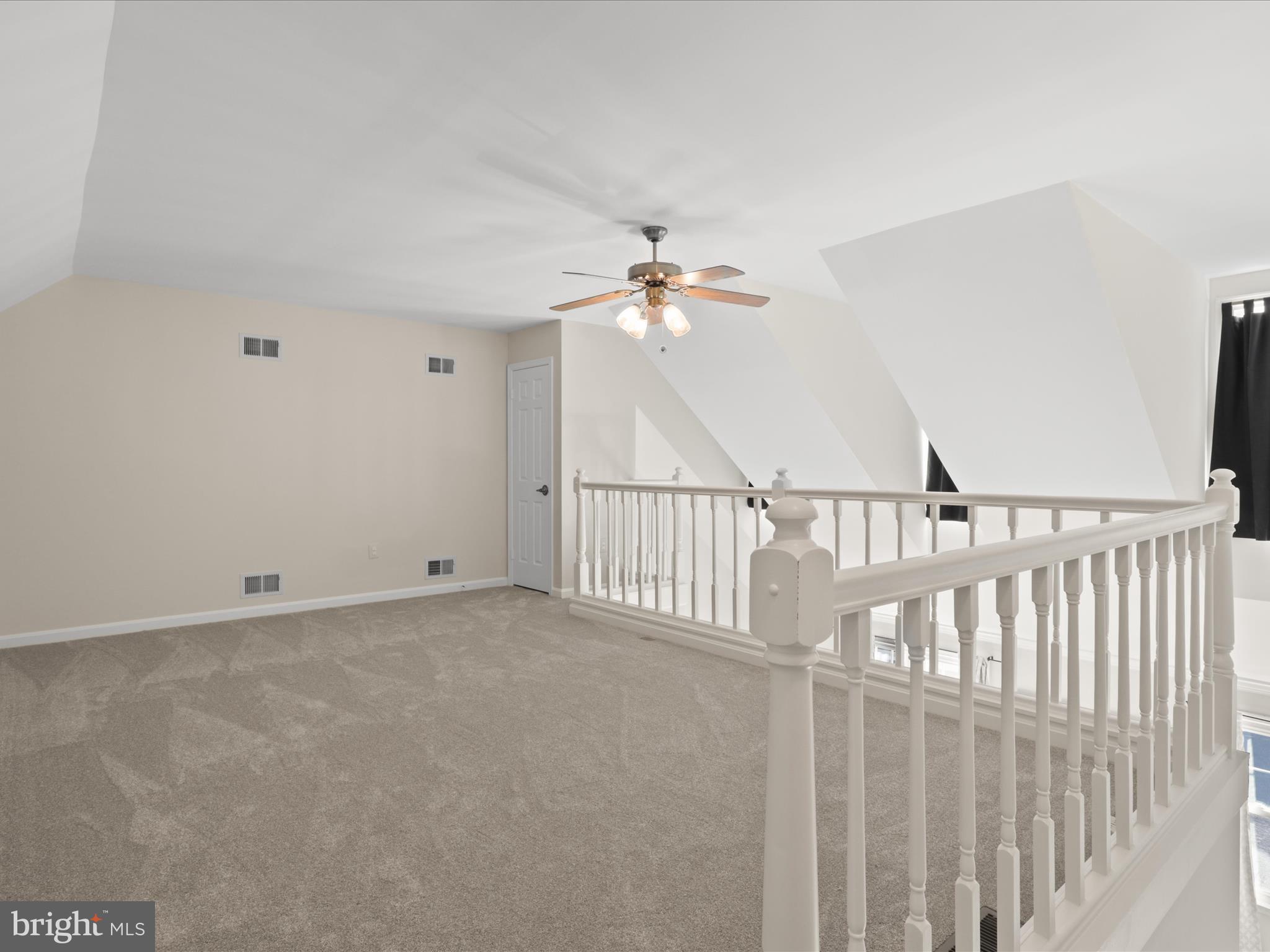 PINECREST - Residential