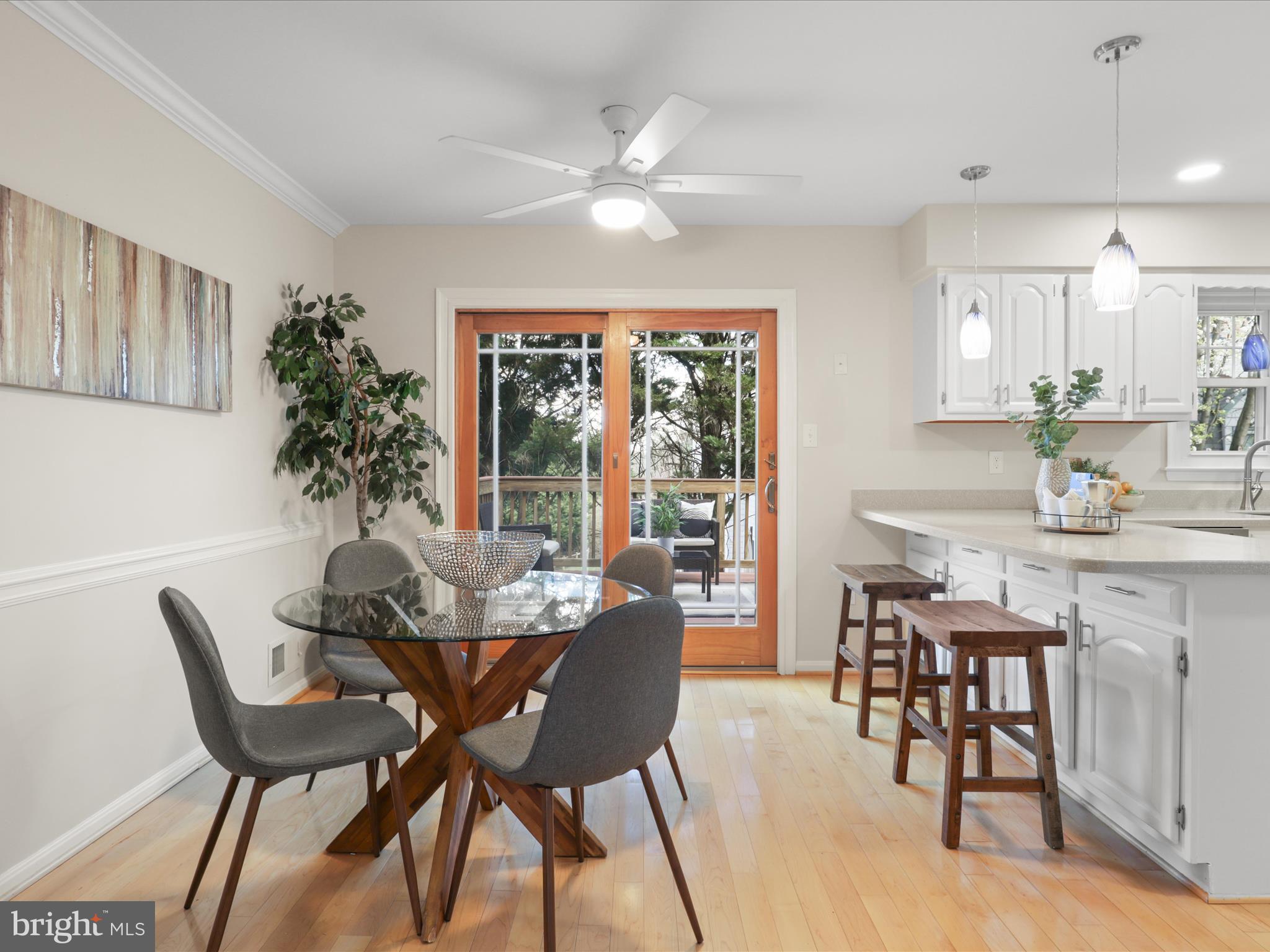 PINECREST - Residential