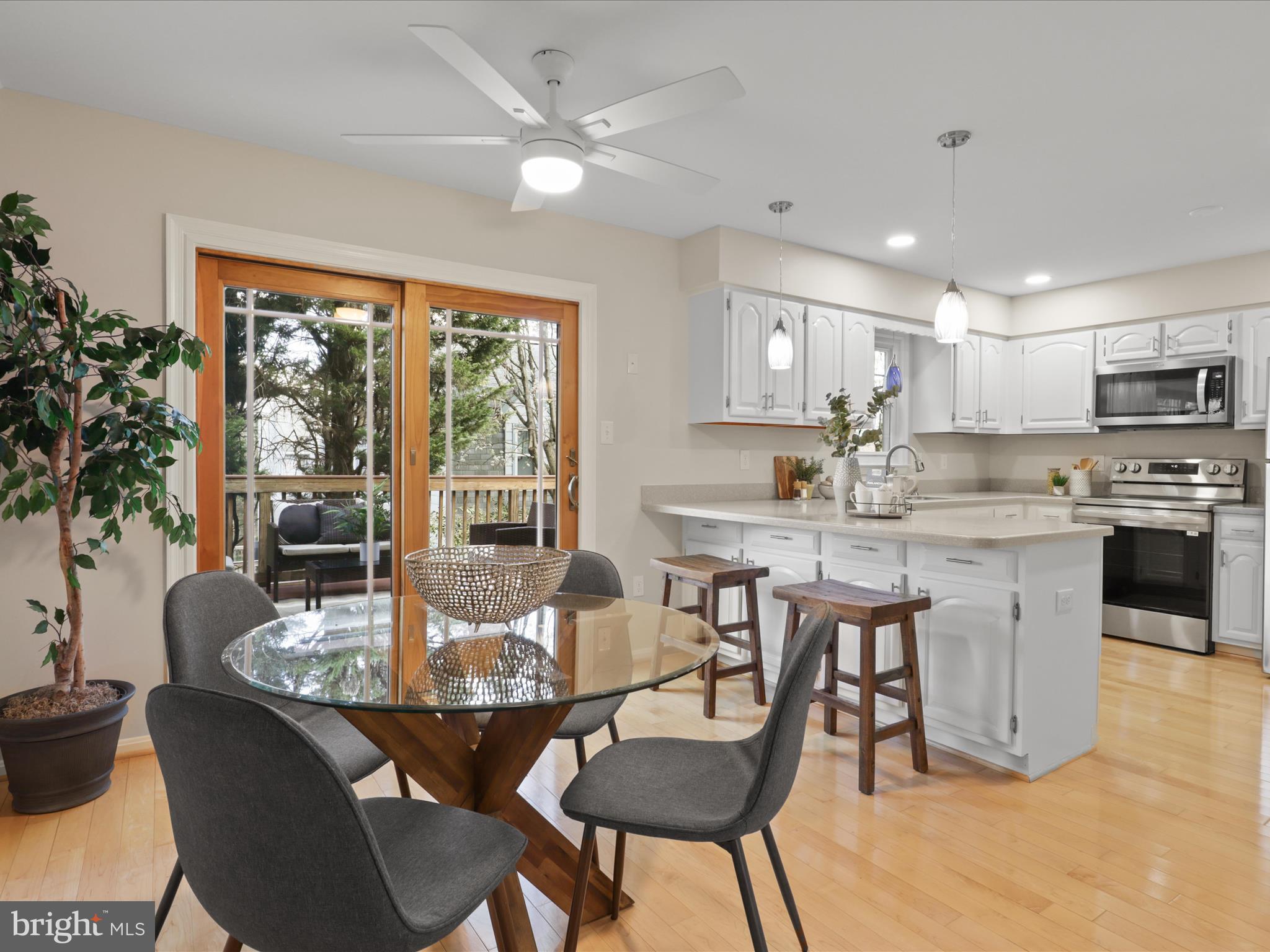 PINECREST - Residential