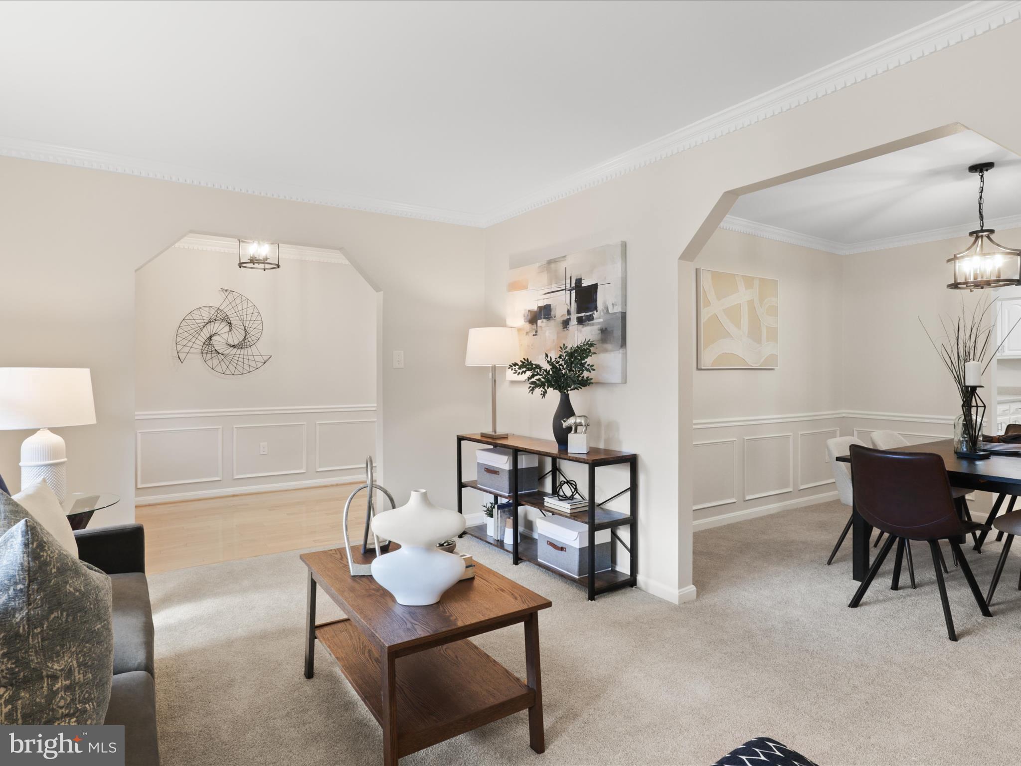 PINECREST - Residential