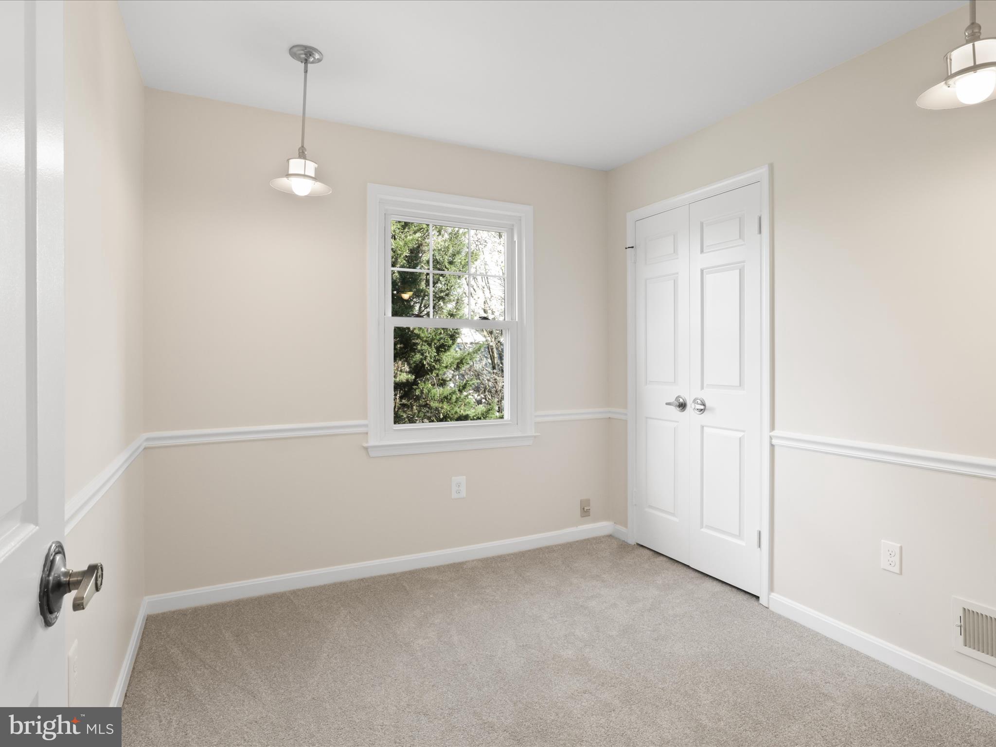 PINECREST - Residential