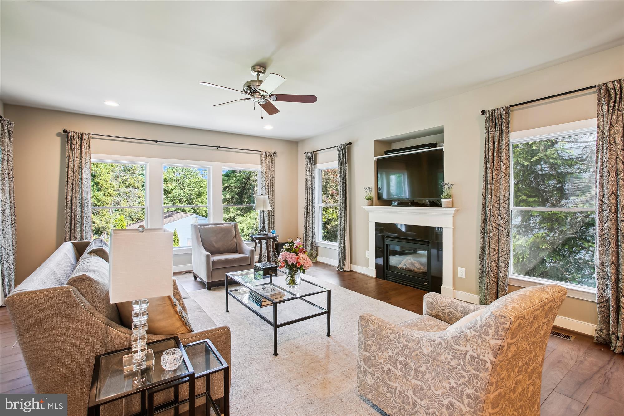 WOODMONT - Residential