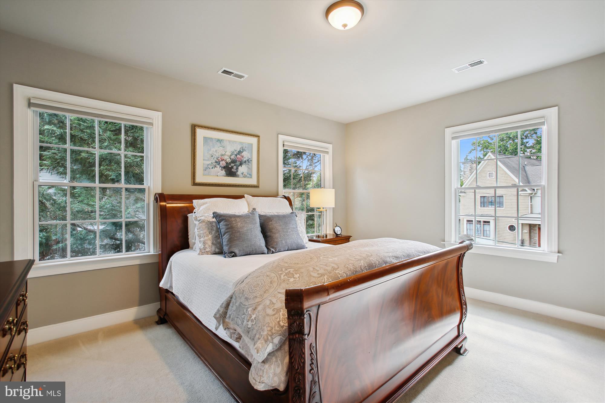 WOODMONT - Residential