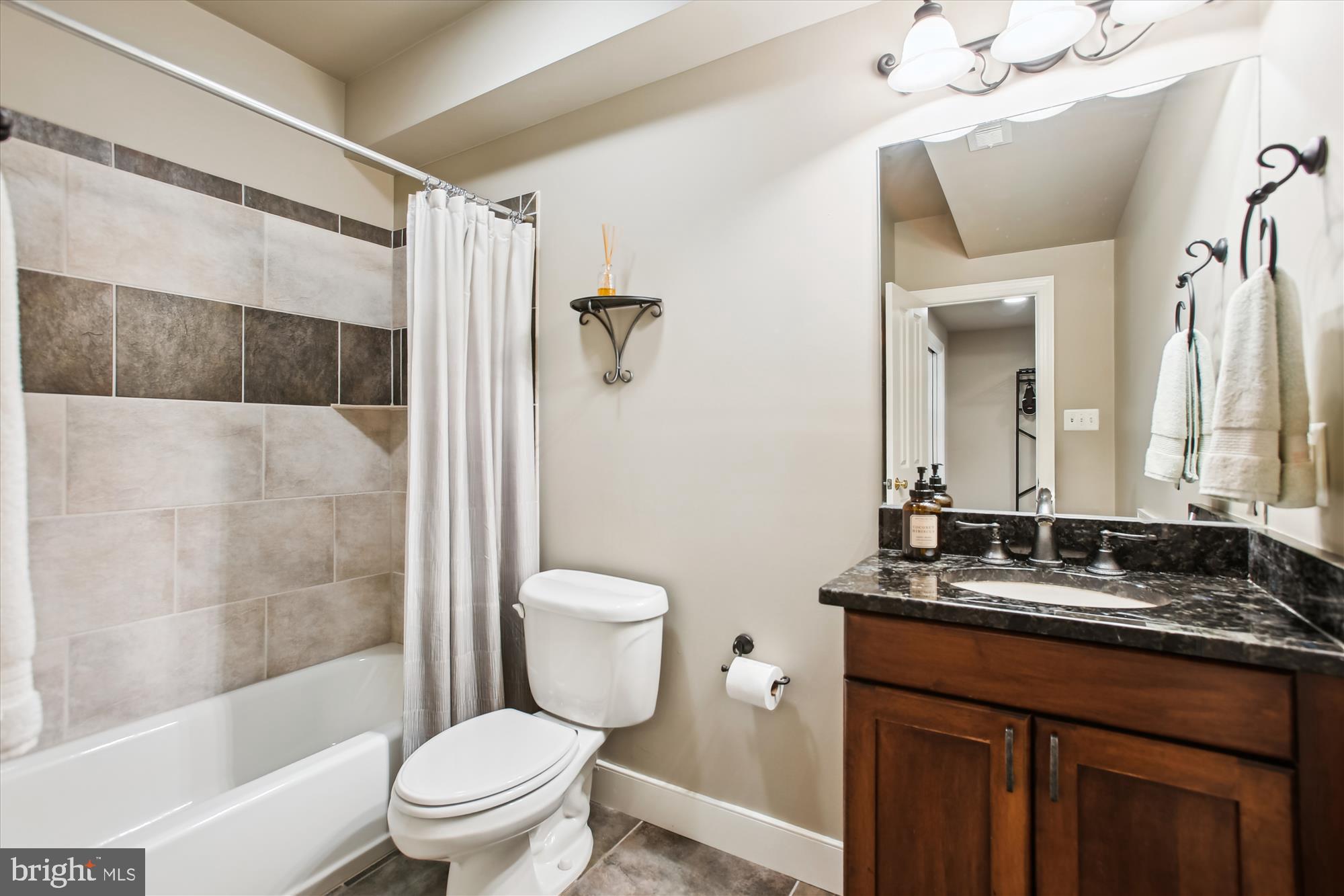 WOODMONT - Residential