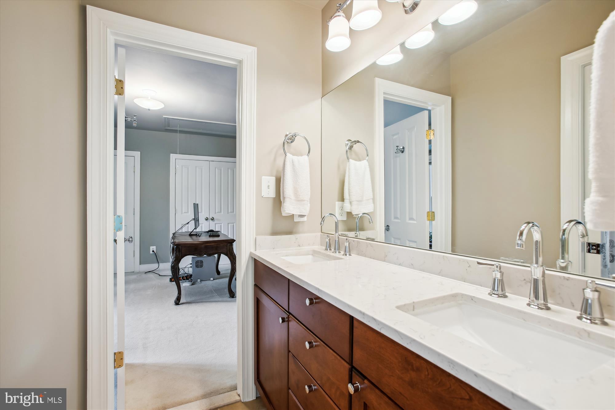 WOODMONT - Residential