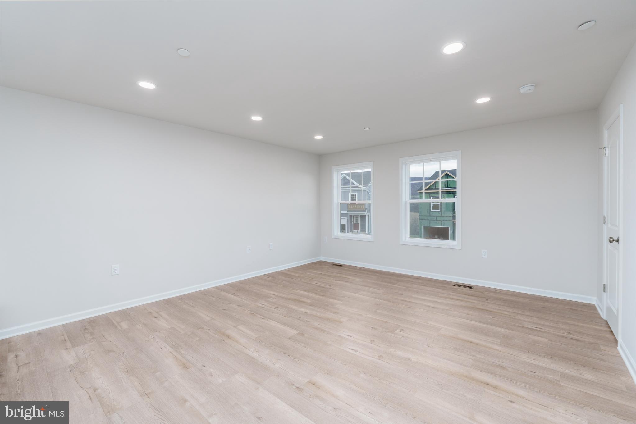 STEEPLECHASE - Residential