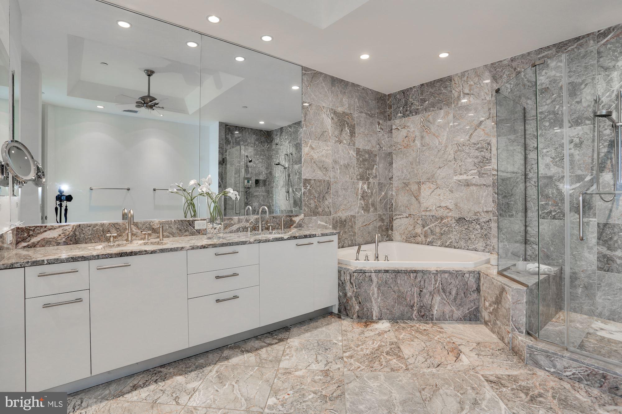 ROSSLYN - Residential