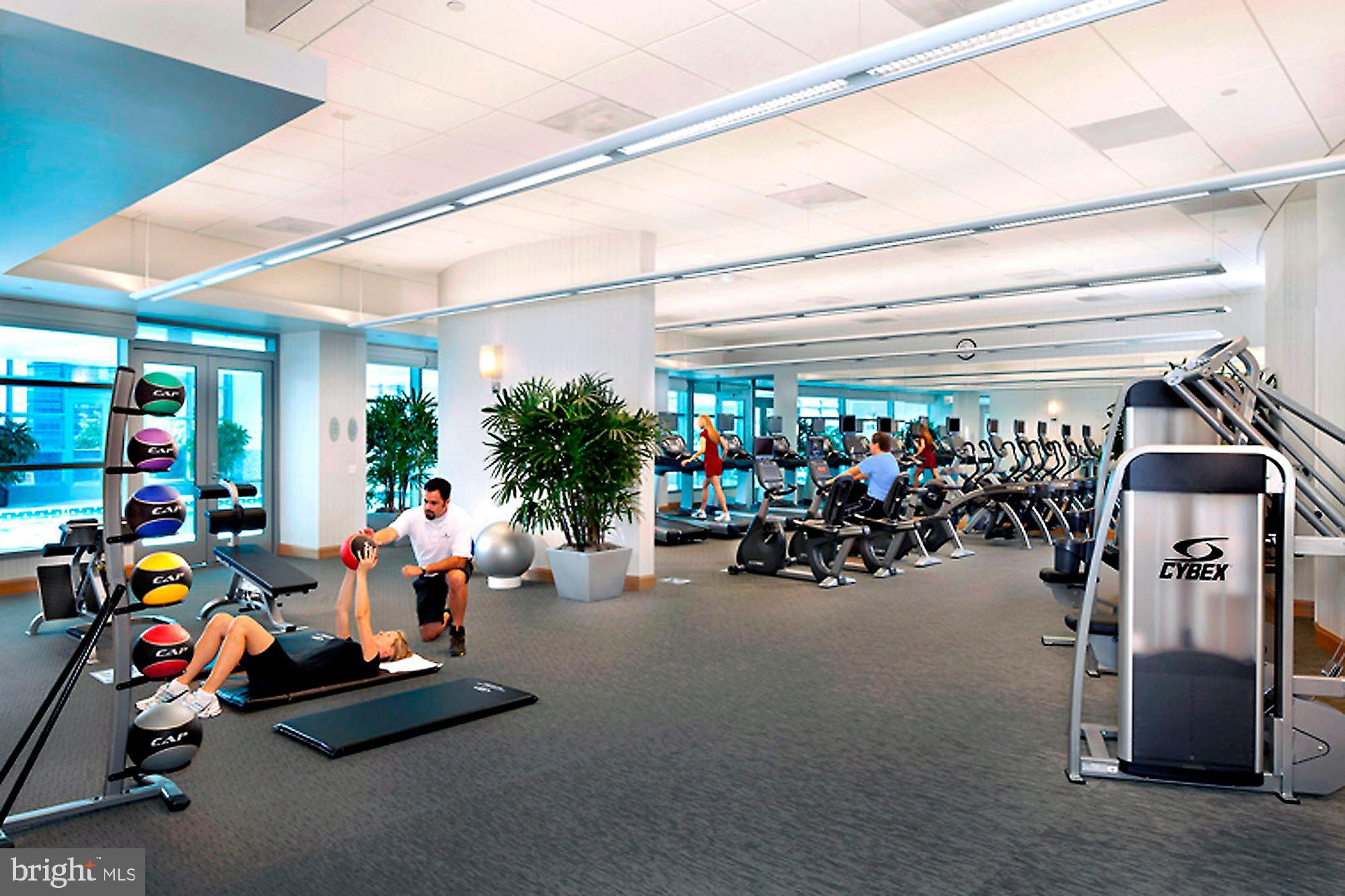 ROSSLYN - Residential