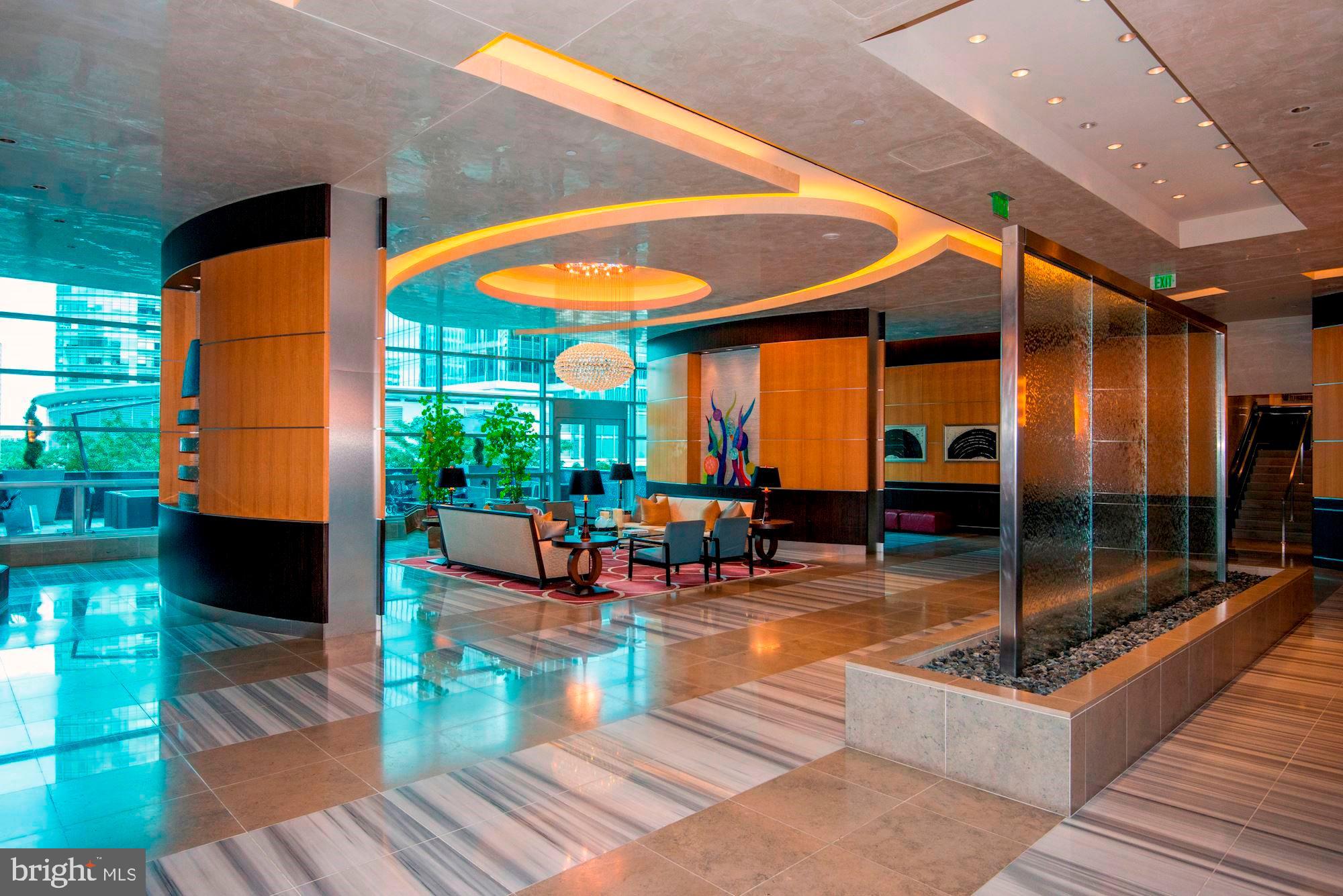 ROSSLYN - Residential