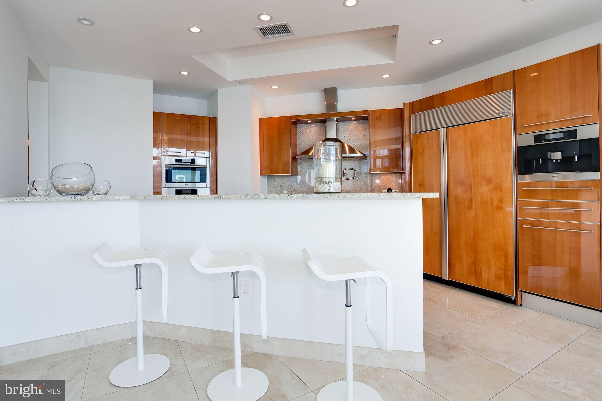 ROSSLYN - Residential