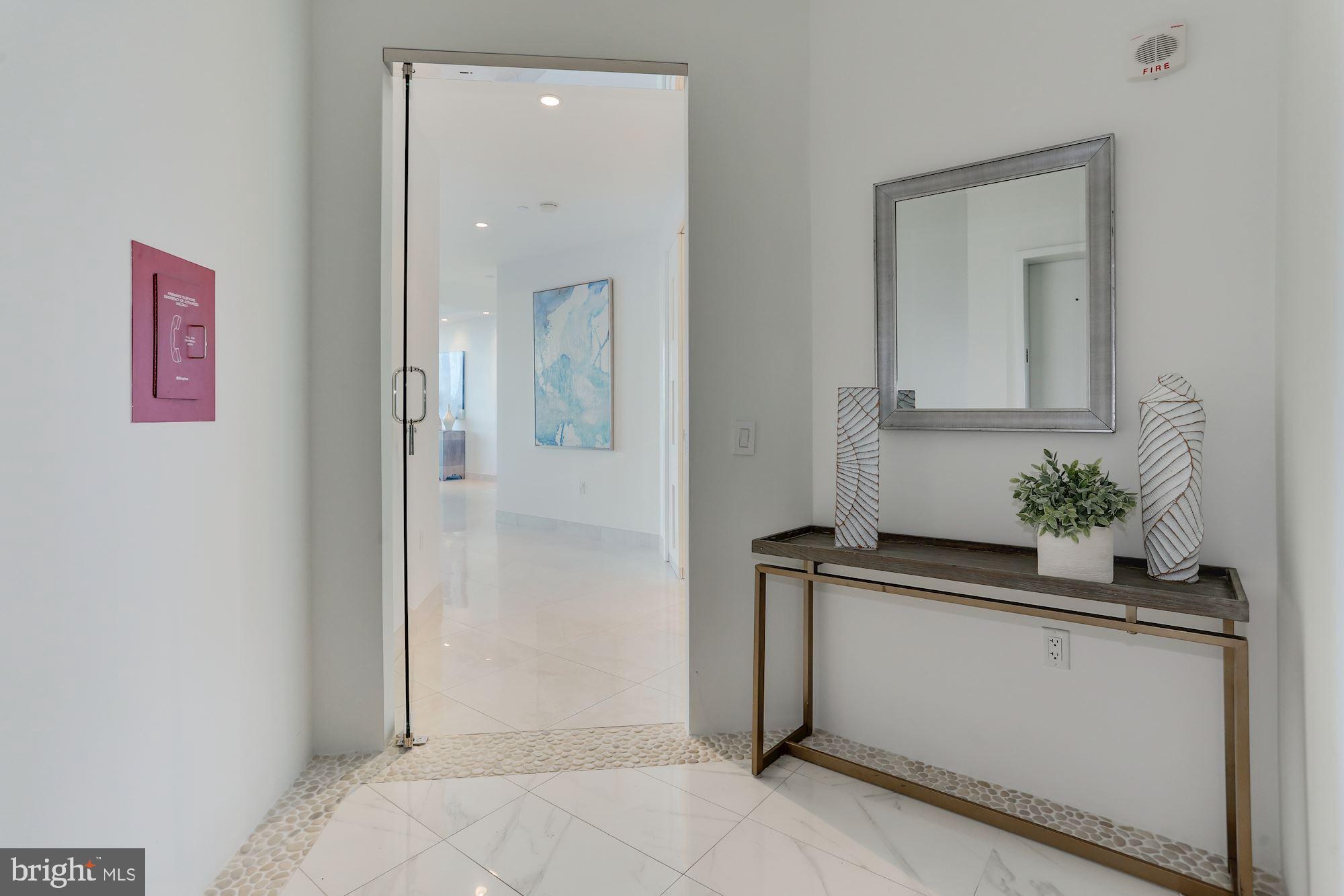 ROSSLYN - Residential