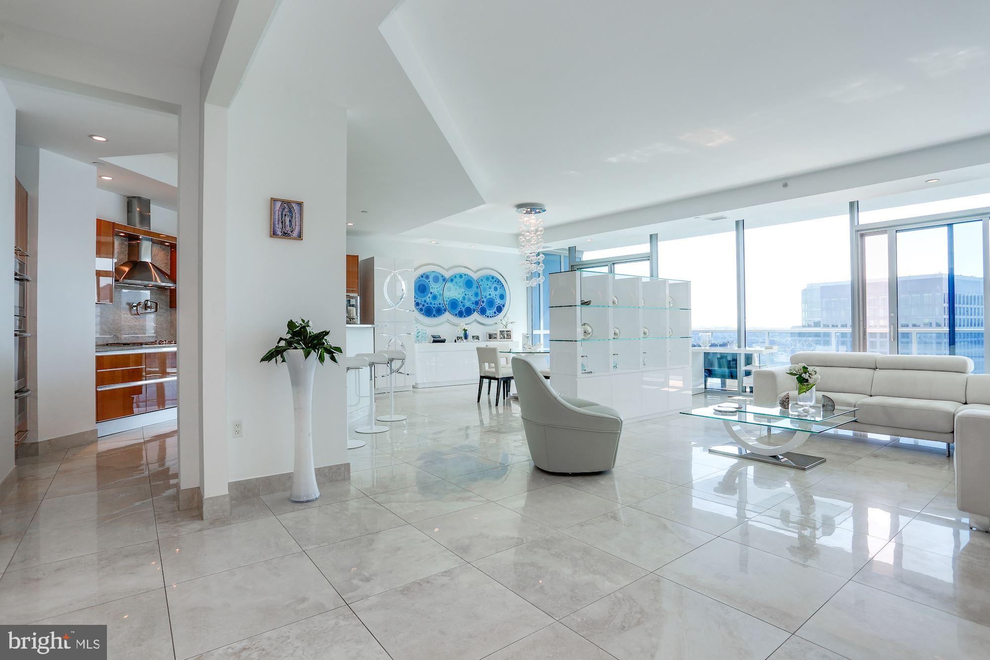 ROSSLYN - Residential