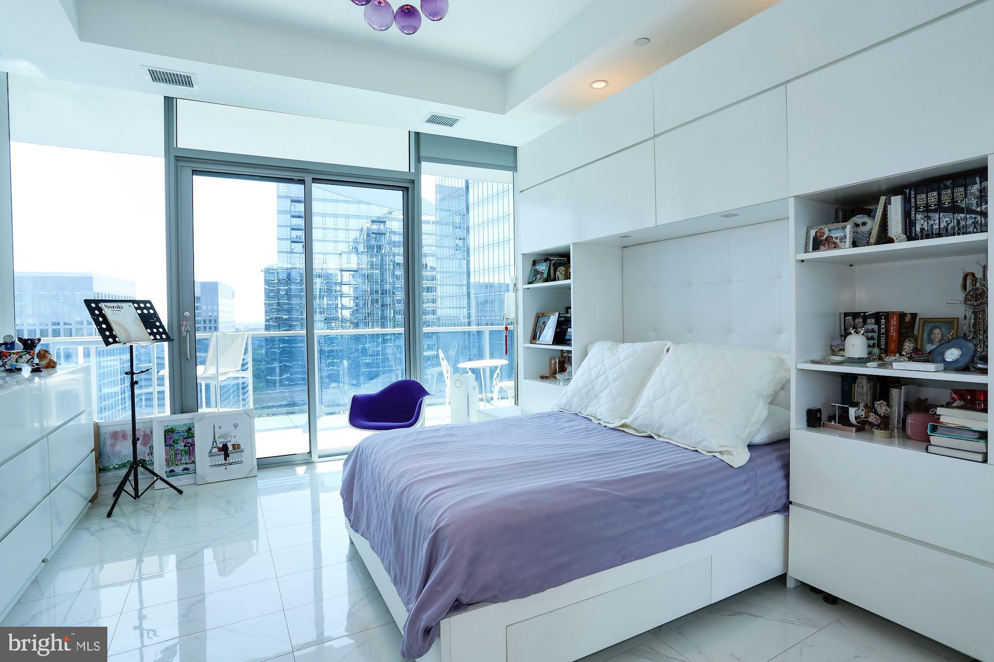 ROSSLYN - Residential