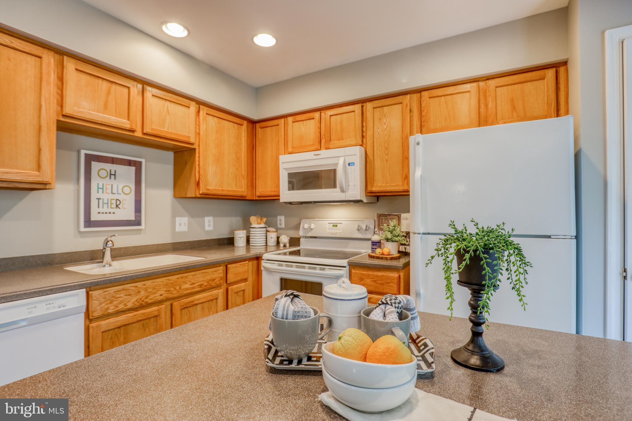 LAKELAND PLACE - Residential