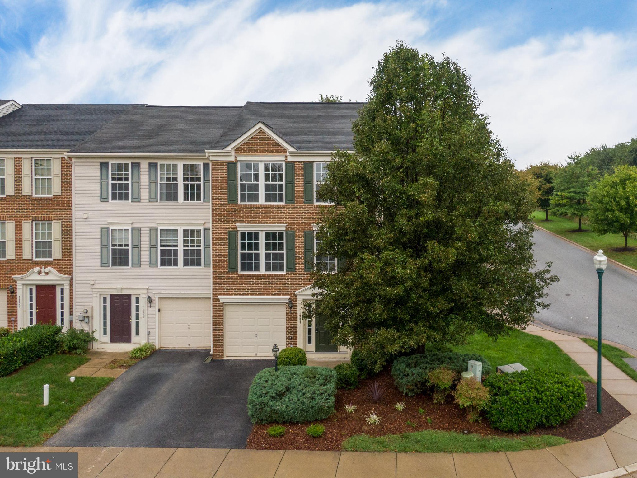 LAKELAND PLACE - Residential