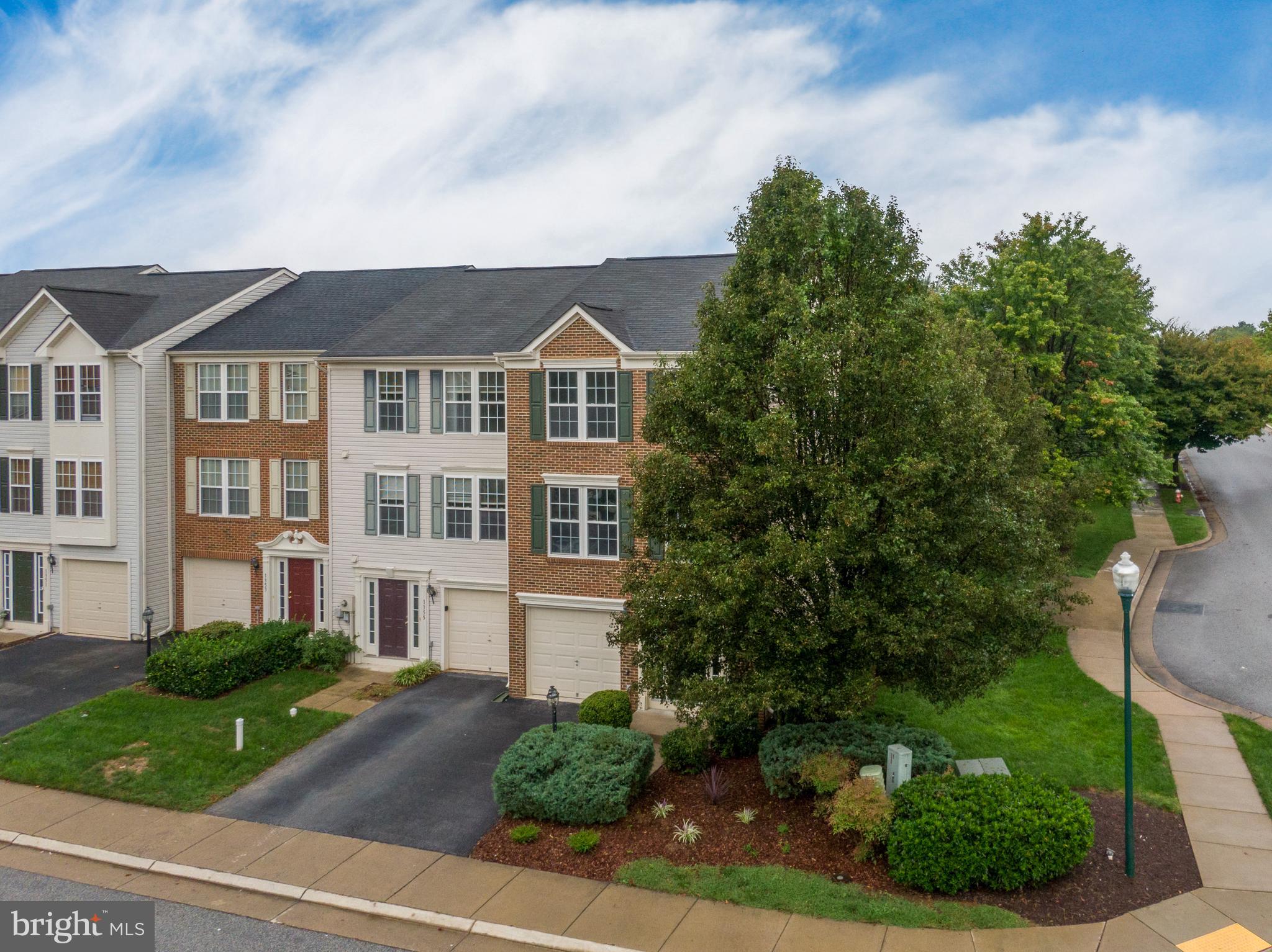 LAKELAND PLACE - Residential