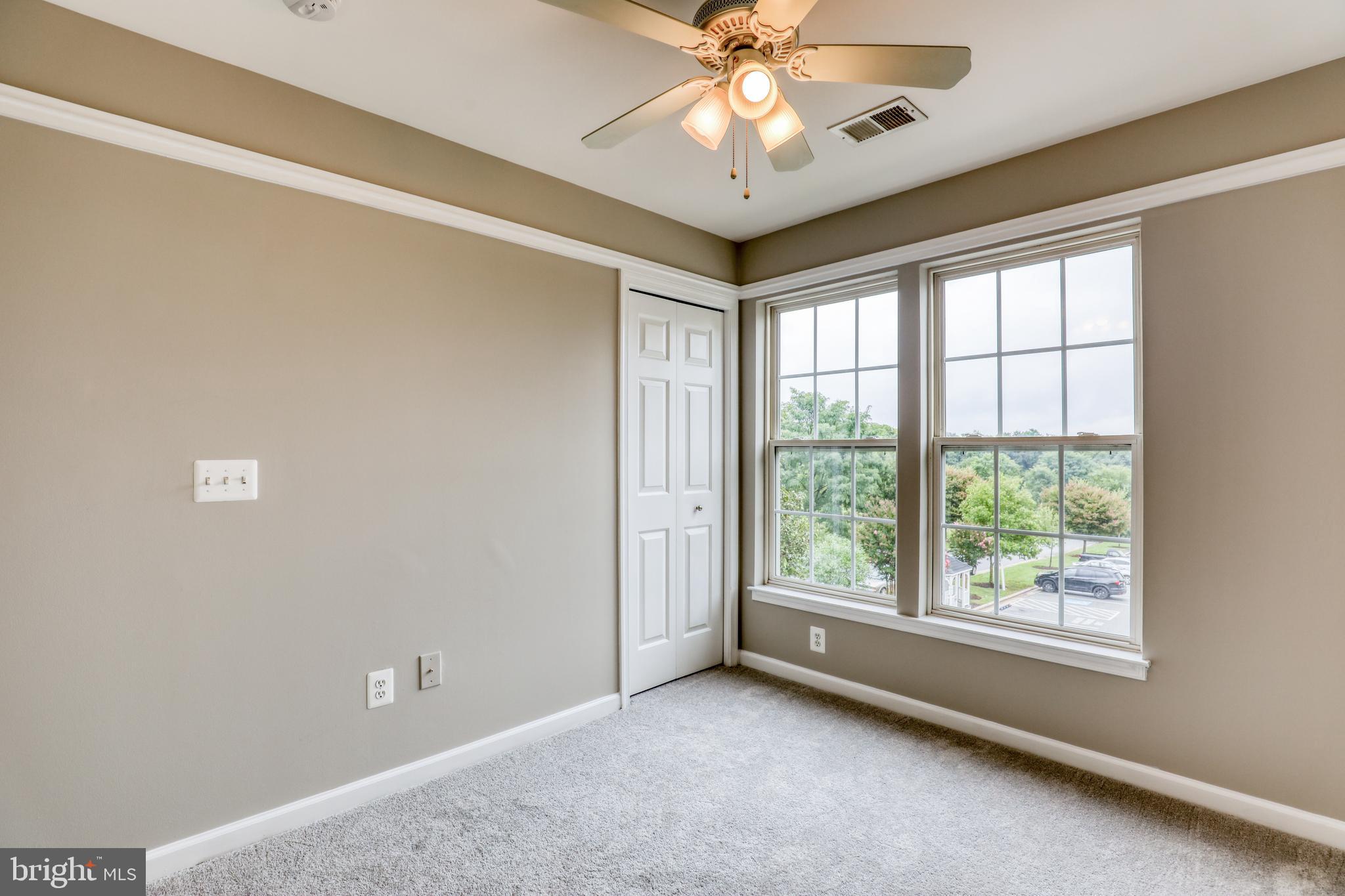 LAKELAND PLACE - Residential