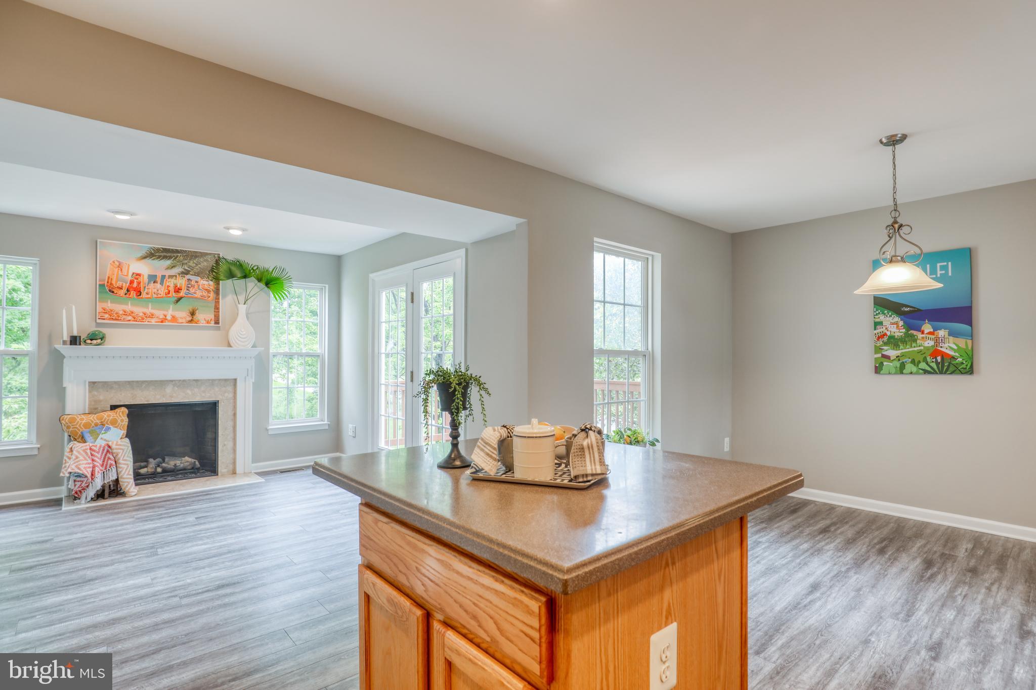 LAKELAND PLACE - Residential