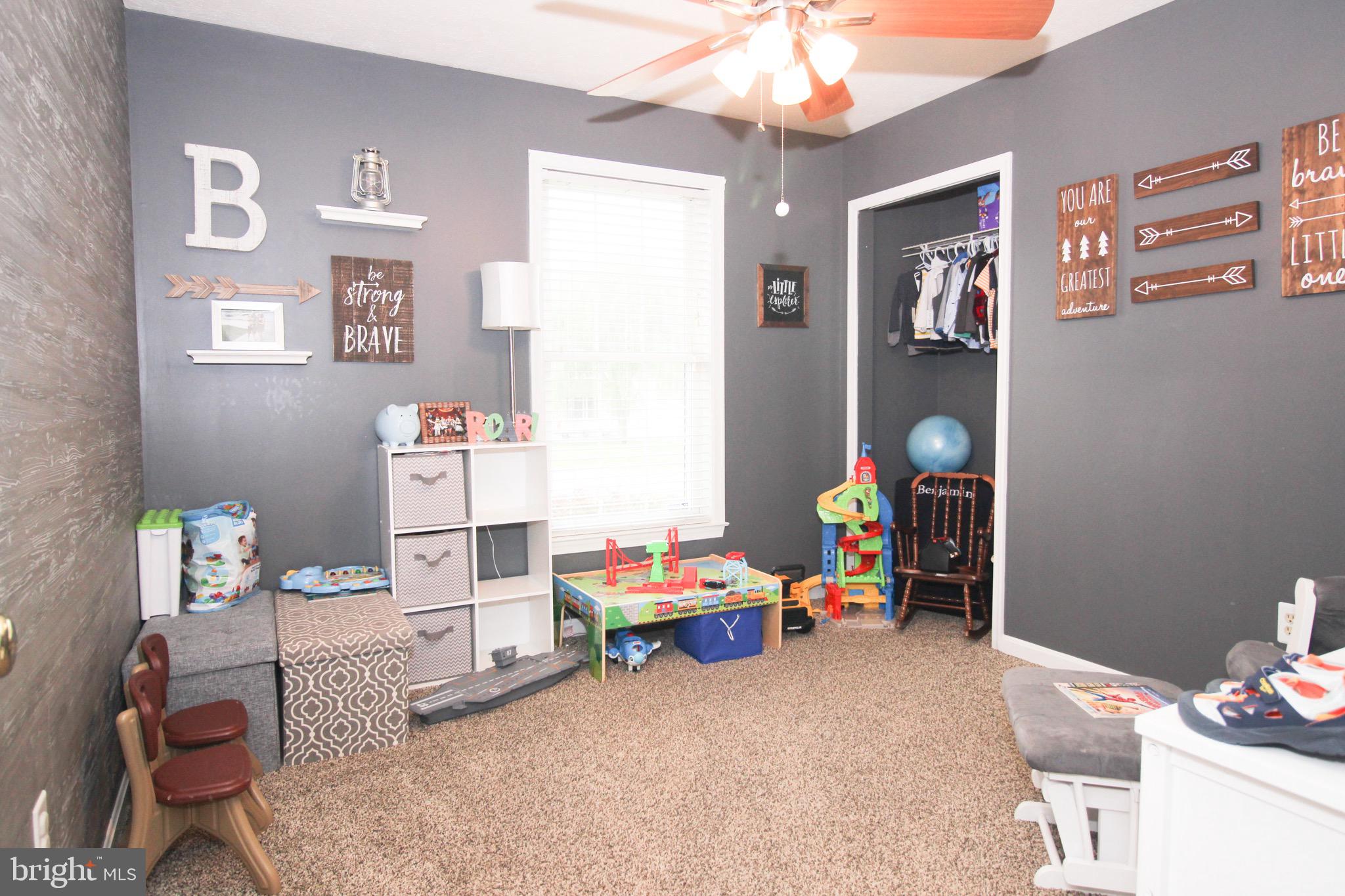 FALCON RIDGE - Residential