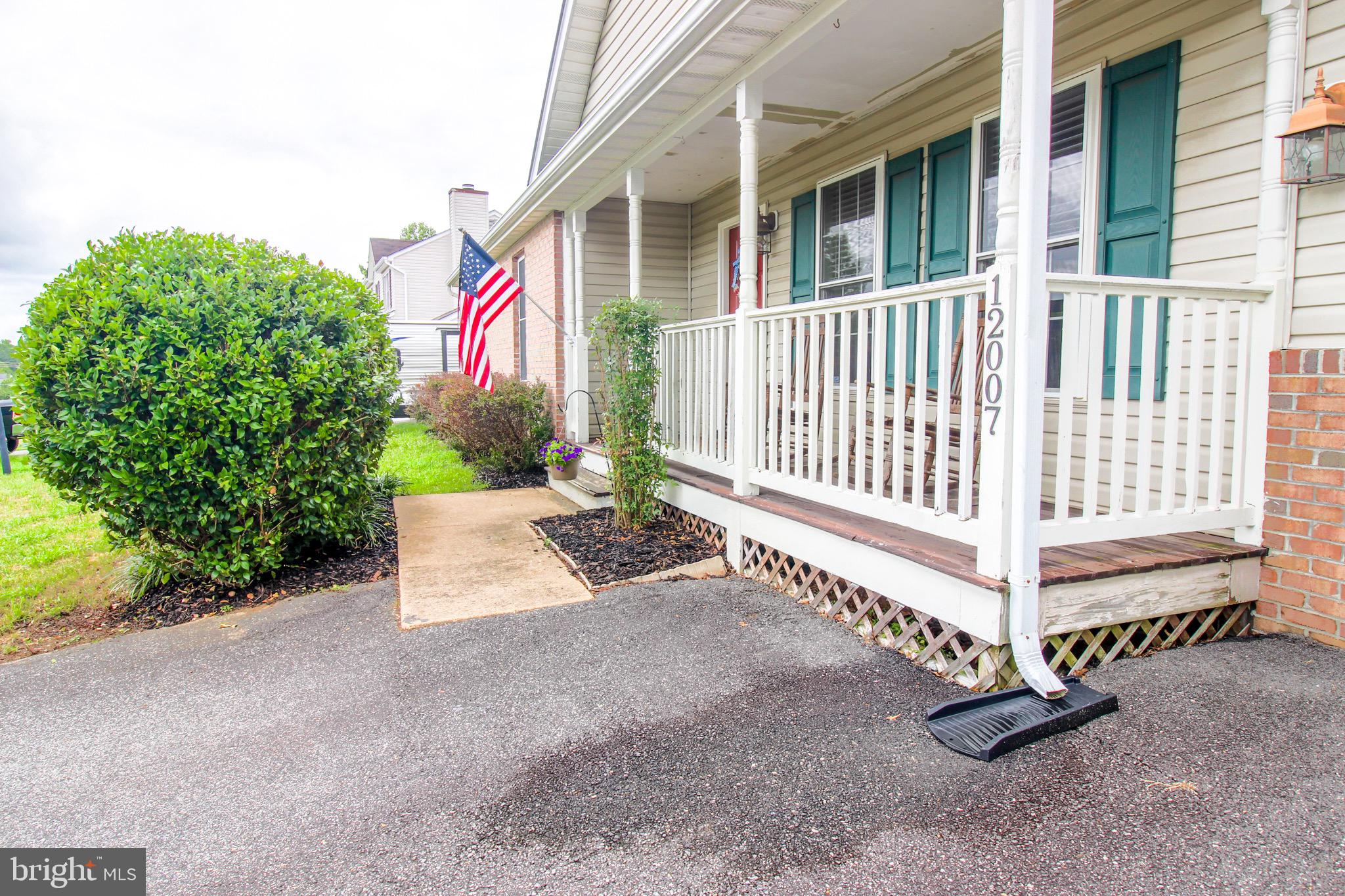 FALCON RIDGE - Residential