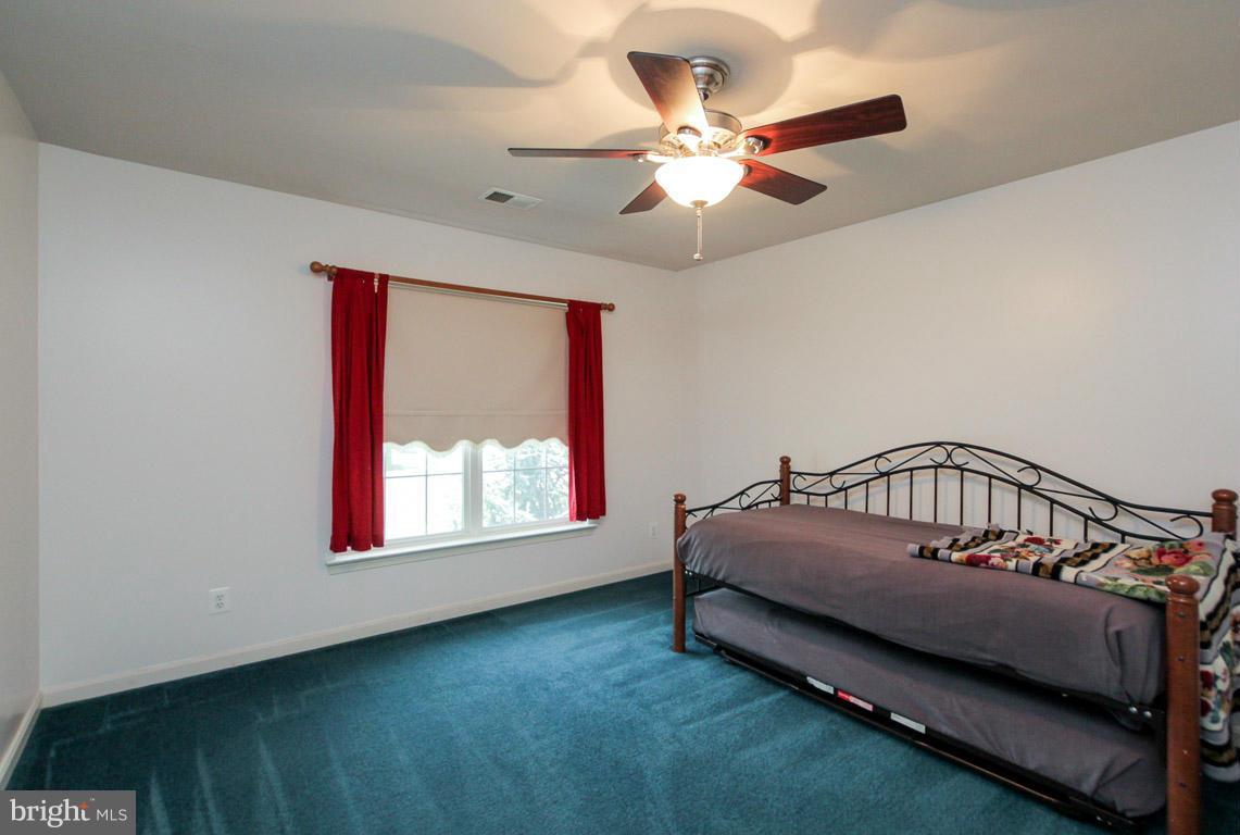 KINGS GRANT LA PLATA - Residential