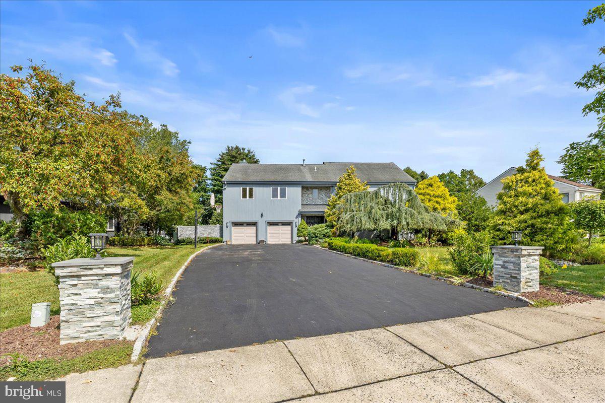 24 HEREFORD DRIVE