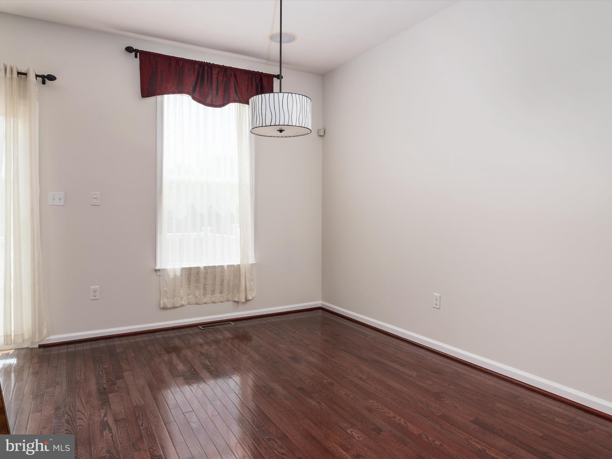 ELLENDALE - Residential