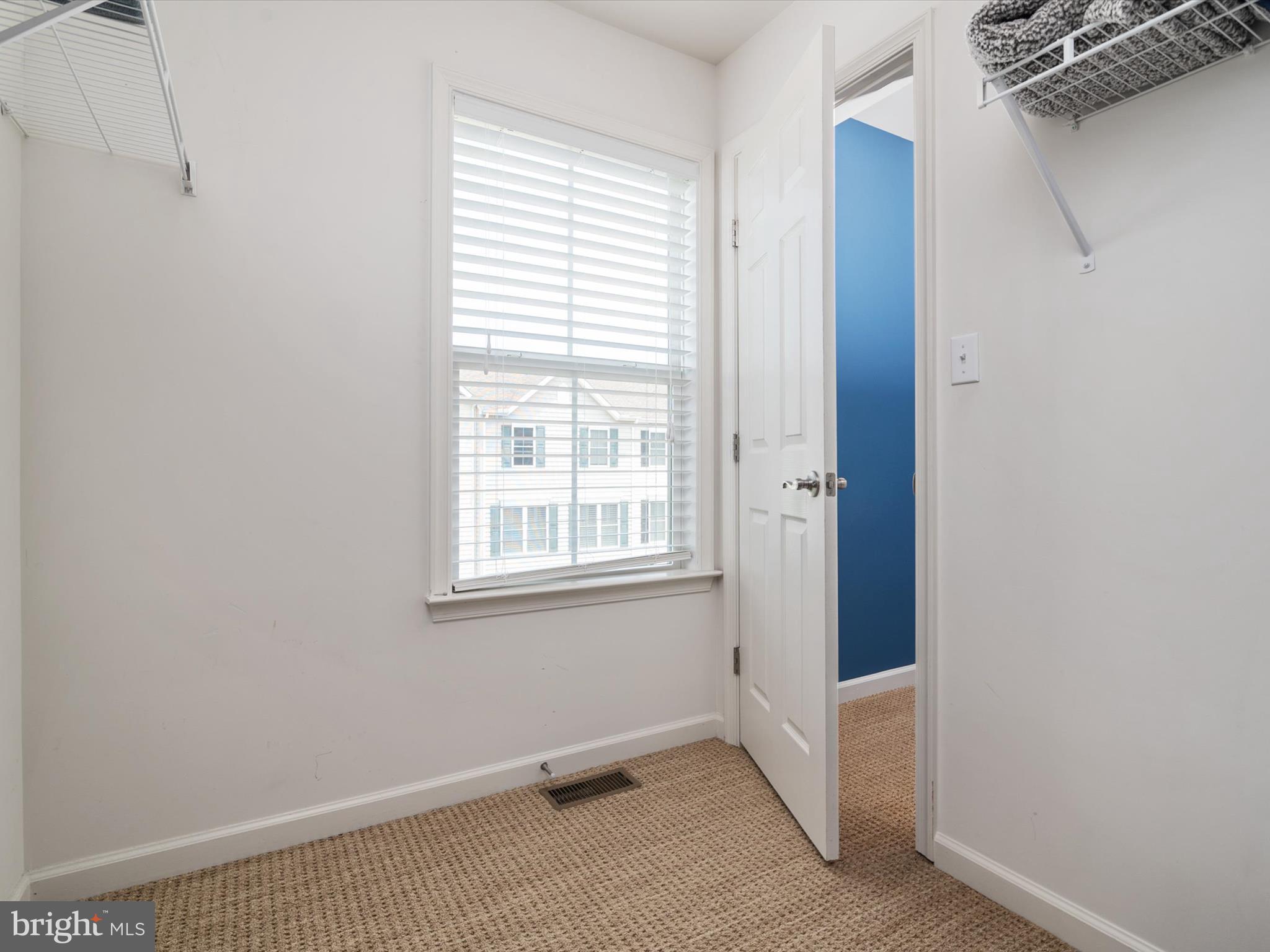 ELLENDALE - Residential