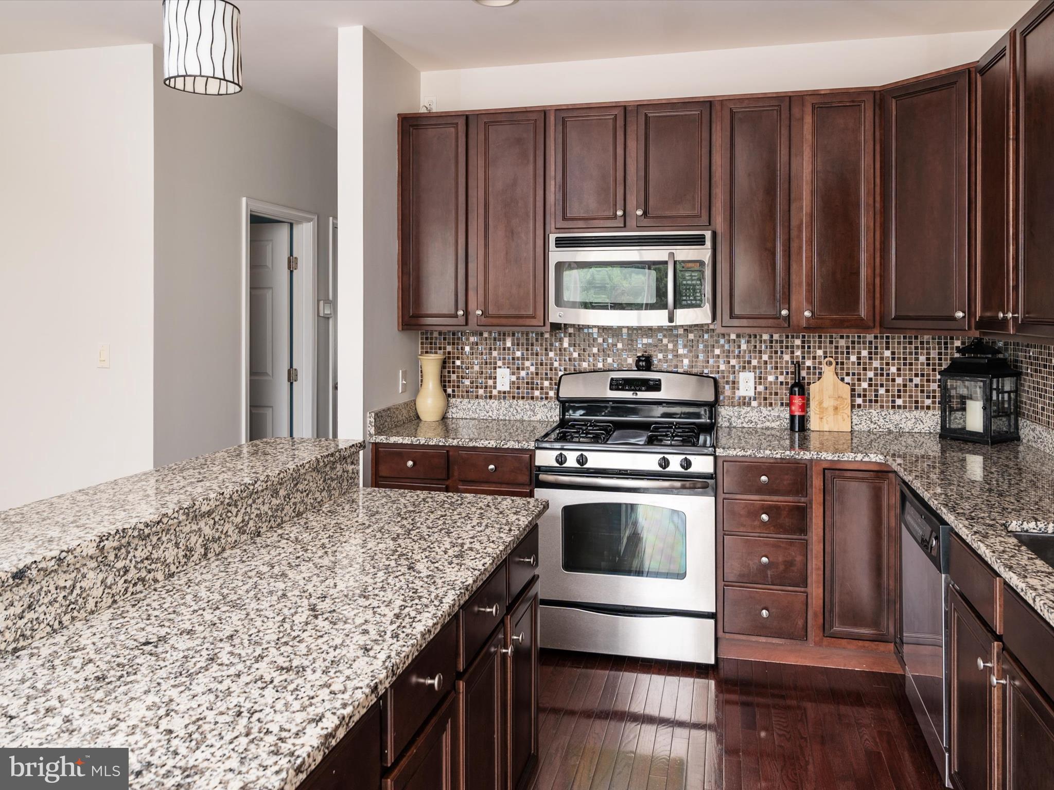 ELLENDALE - Residential