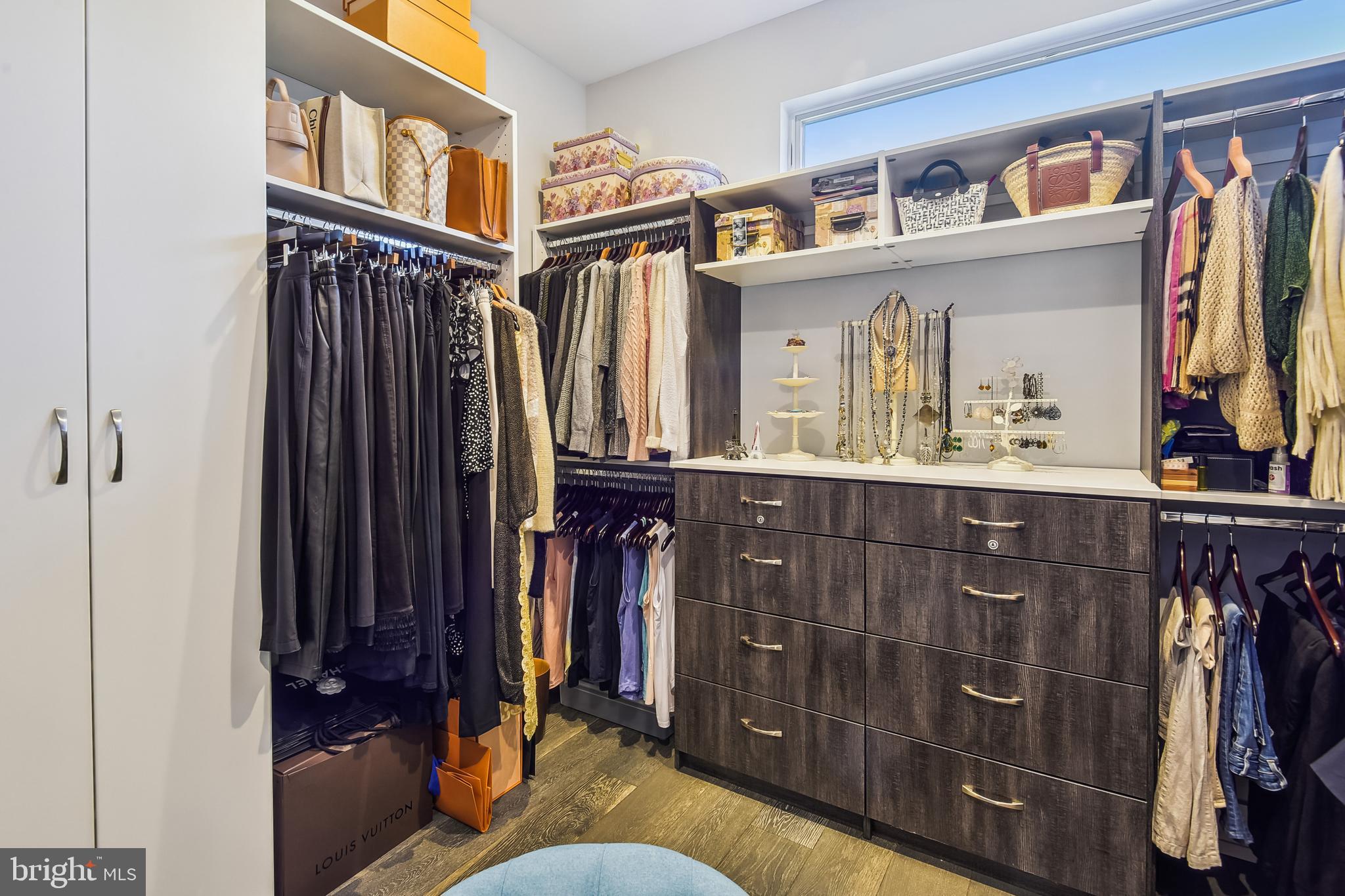 CHEVY CHASE - Residential