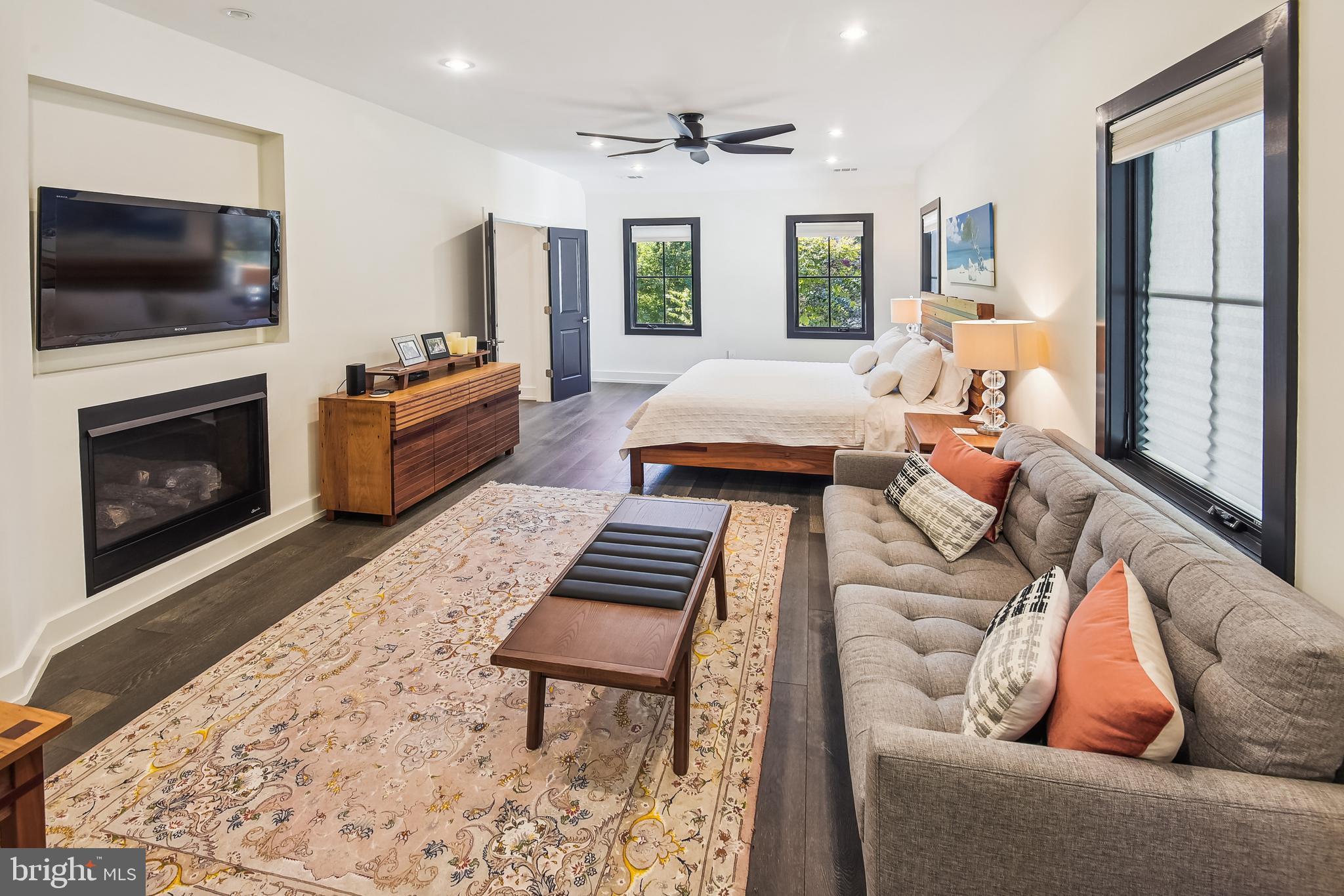 CHEVY CHASE - Residential