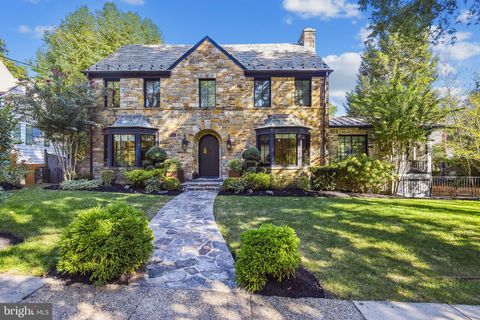 Photo of 4105 Aspen Street, Chevy Chase, MD 20815 (MLS # MDMC2071284)