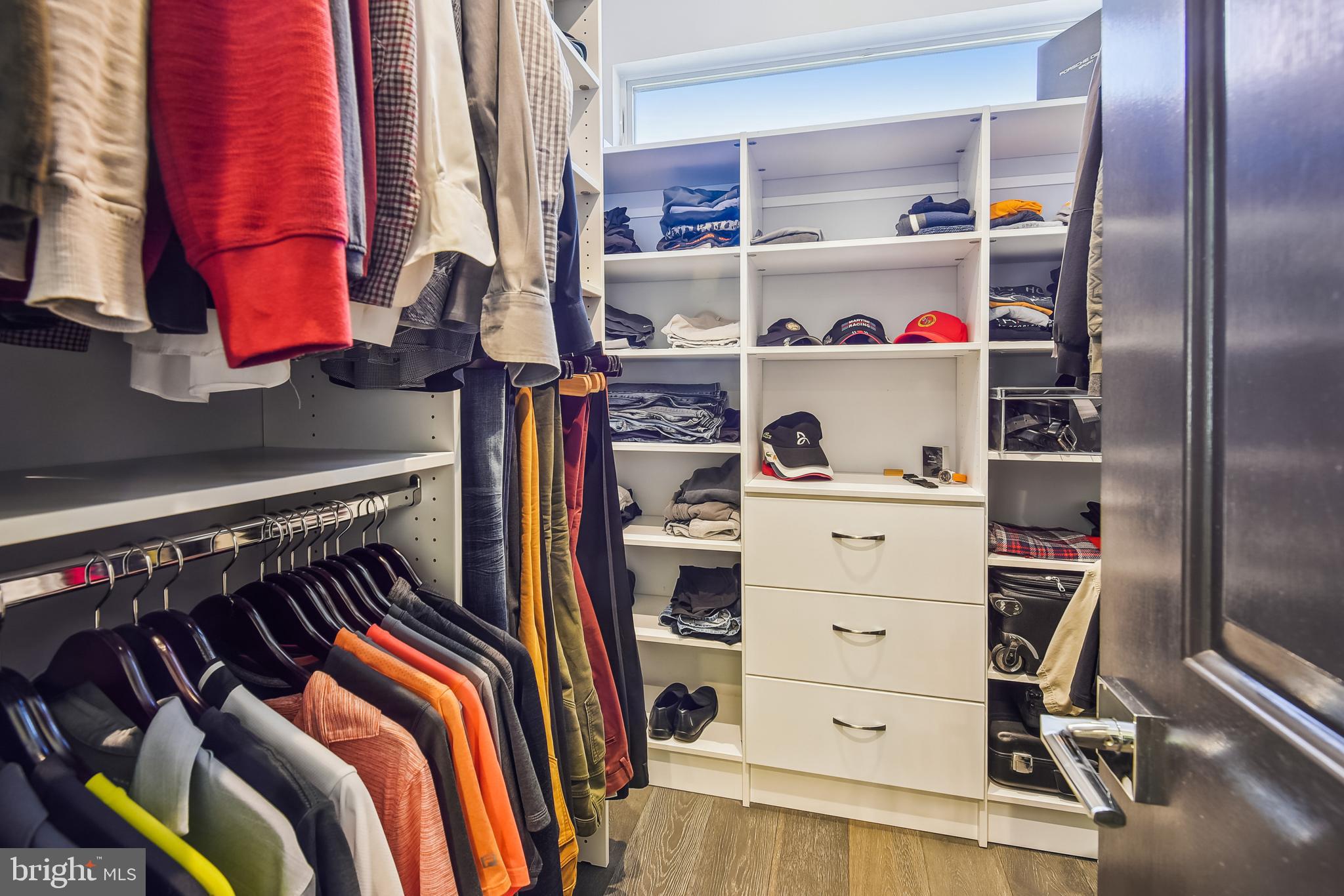 CHEVY CHASE - Residential