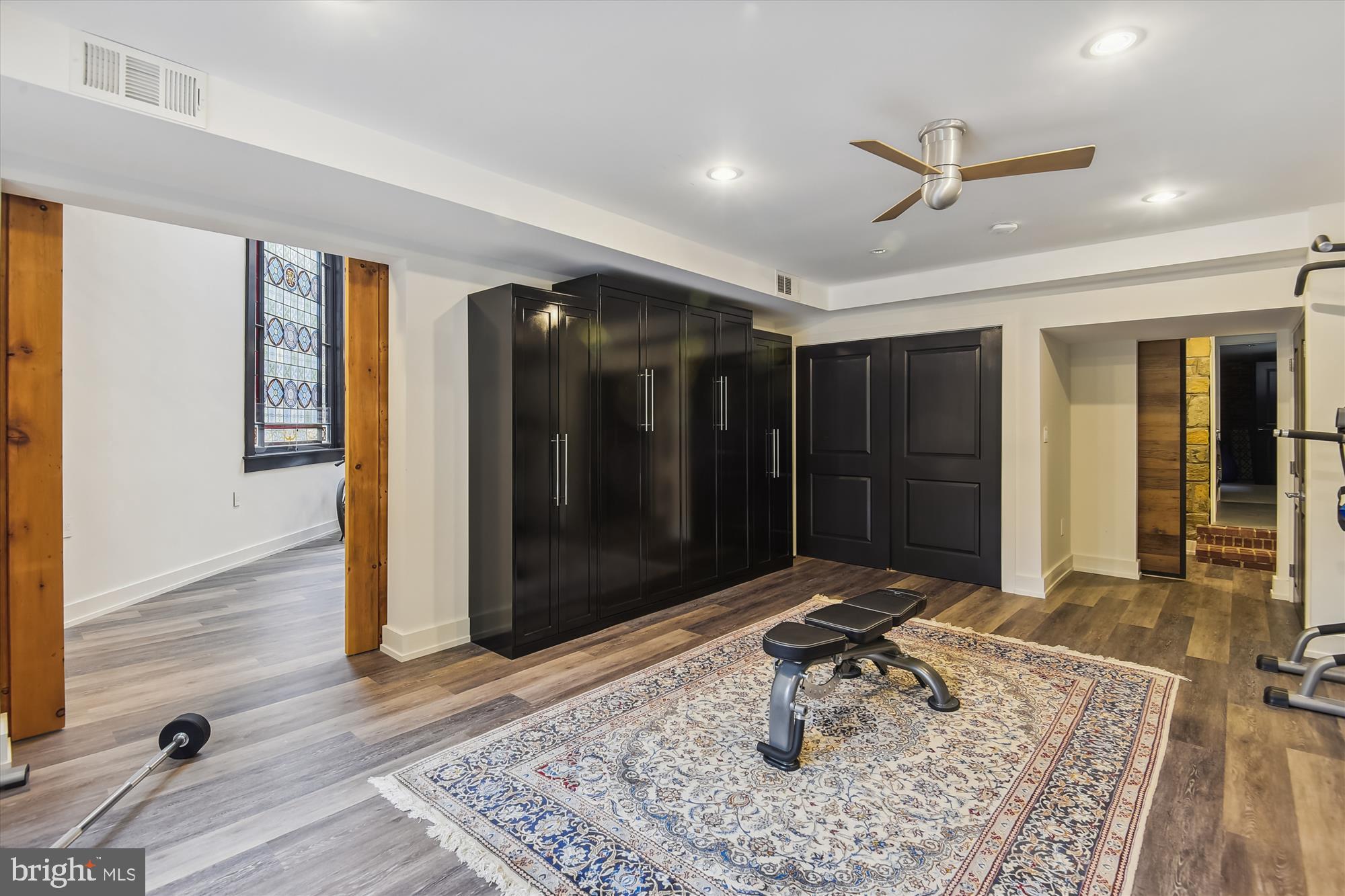 CHEVY CHASE - Residential