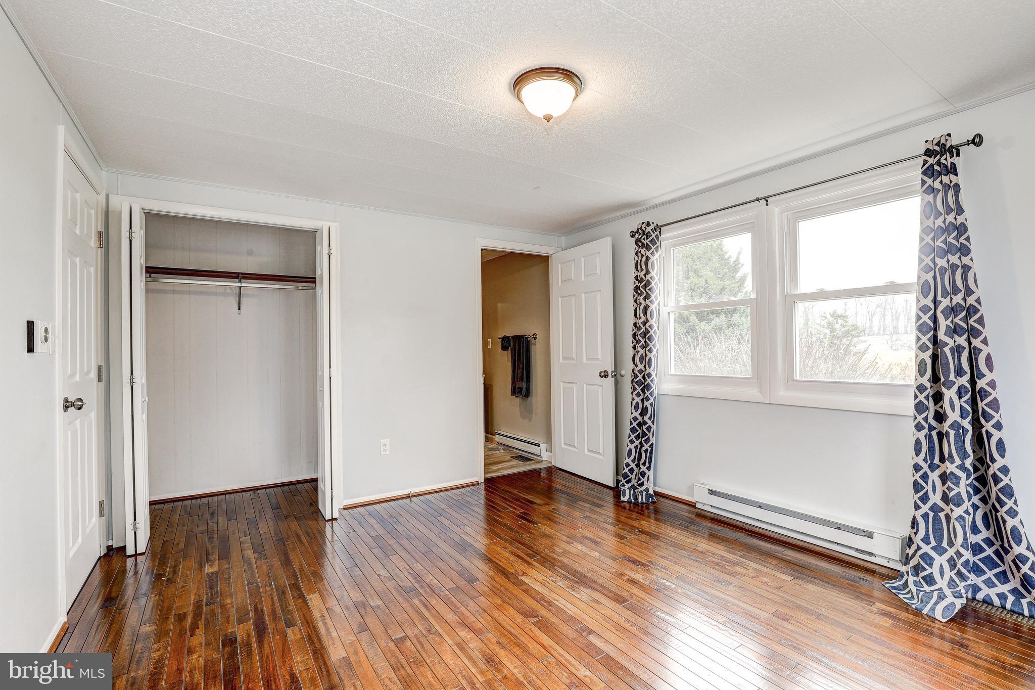 MIDDLETOWN MANOR - Residential