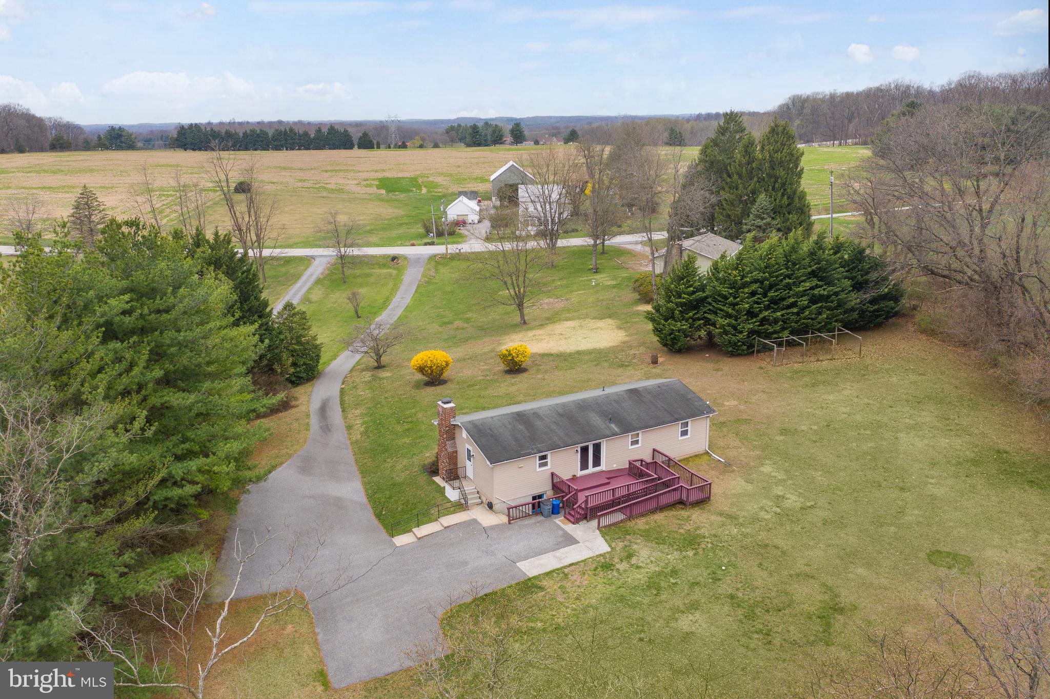 MIDDLETOWN MANOR - Residential