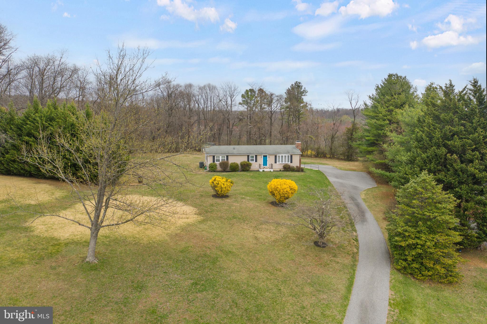 MIDDLETOWN MANOR - Residential