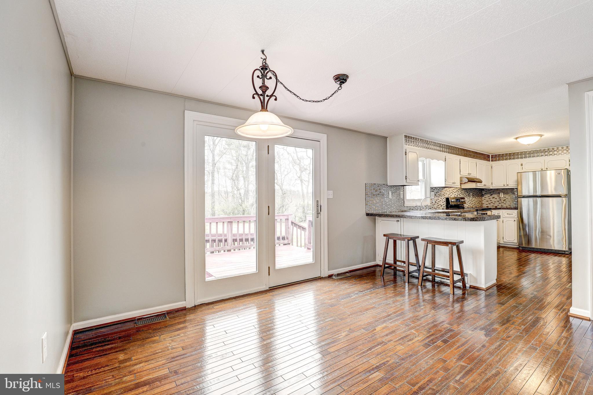 MIDDLETOWN MANOR - Residential