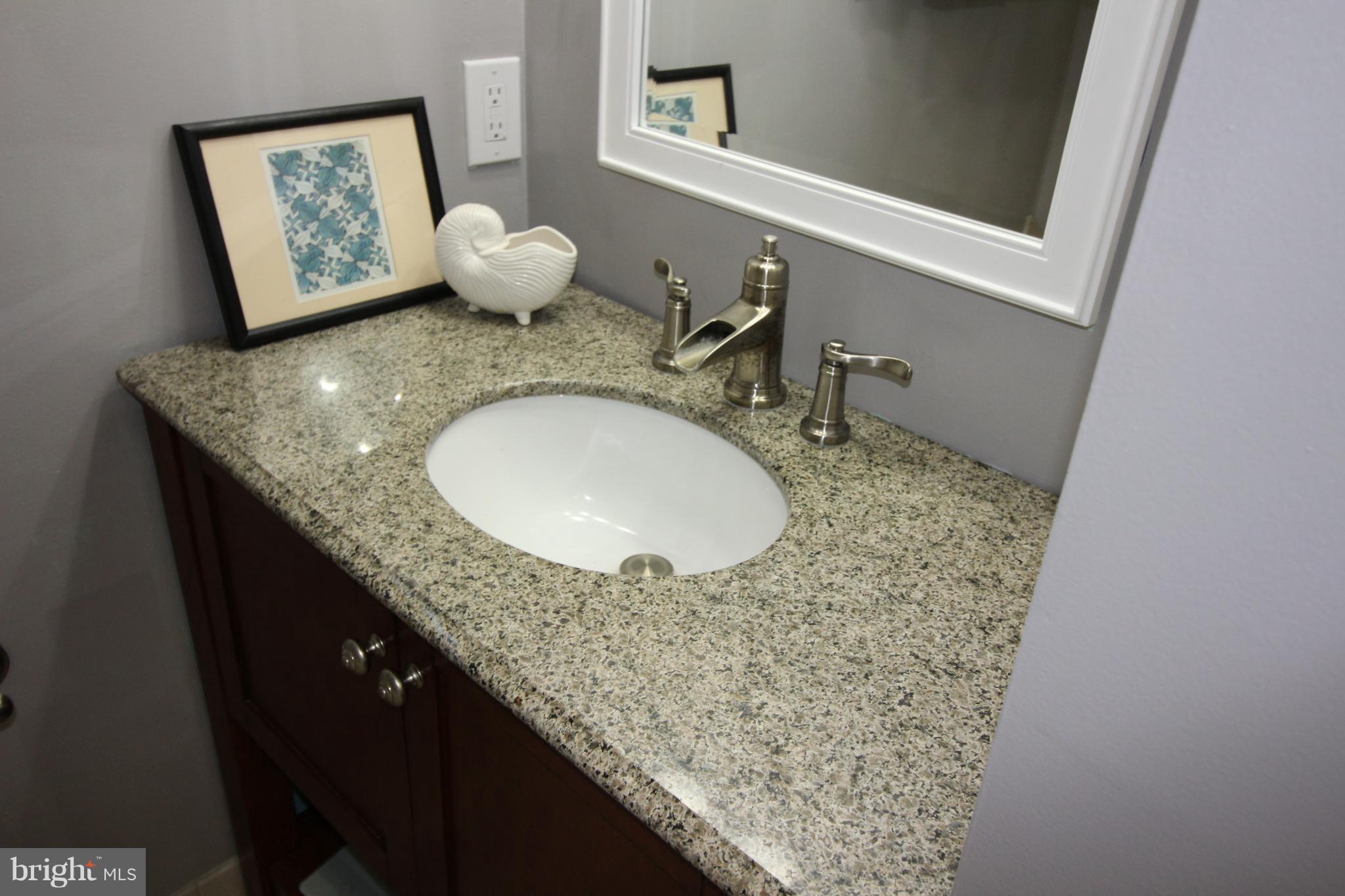 WOODLAND BEACH - Residential Lease