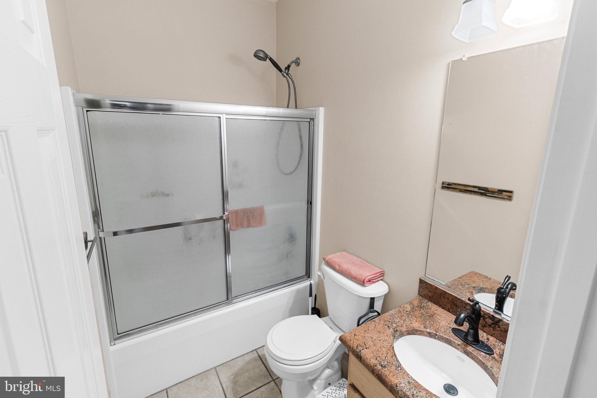 MILLS FARM - Residential