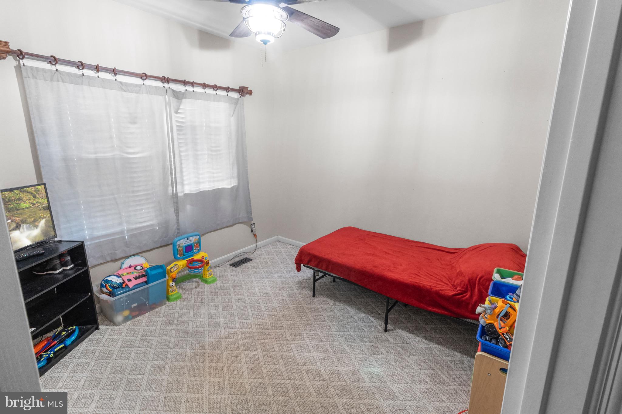 MILLS FARM - Residential