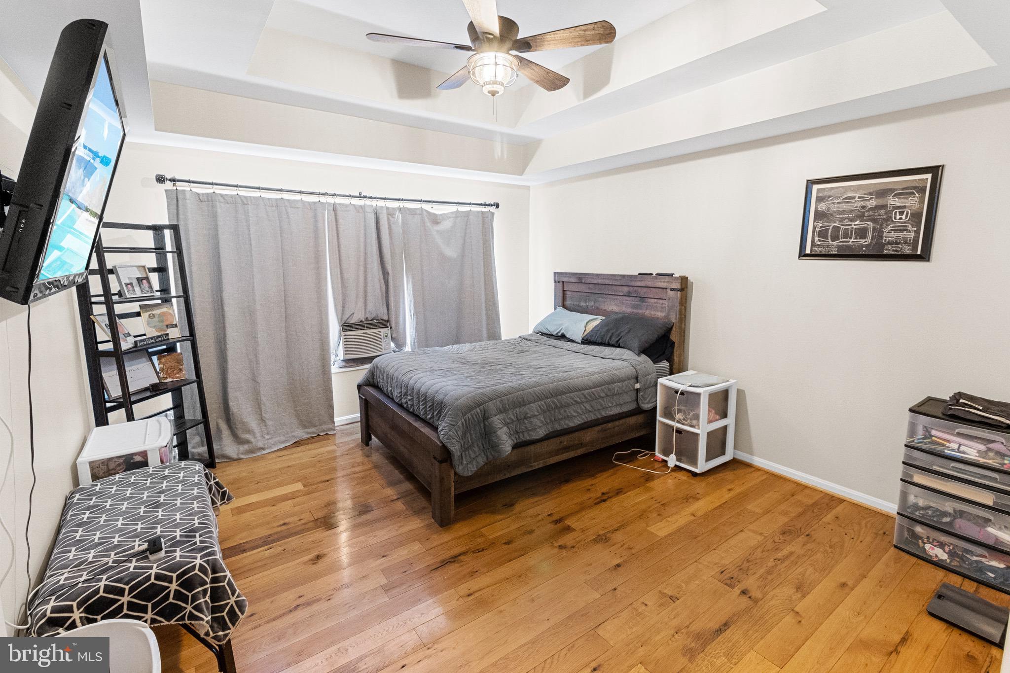 MILLS FARM - Residential