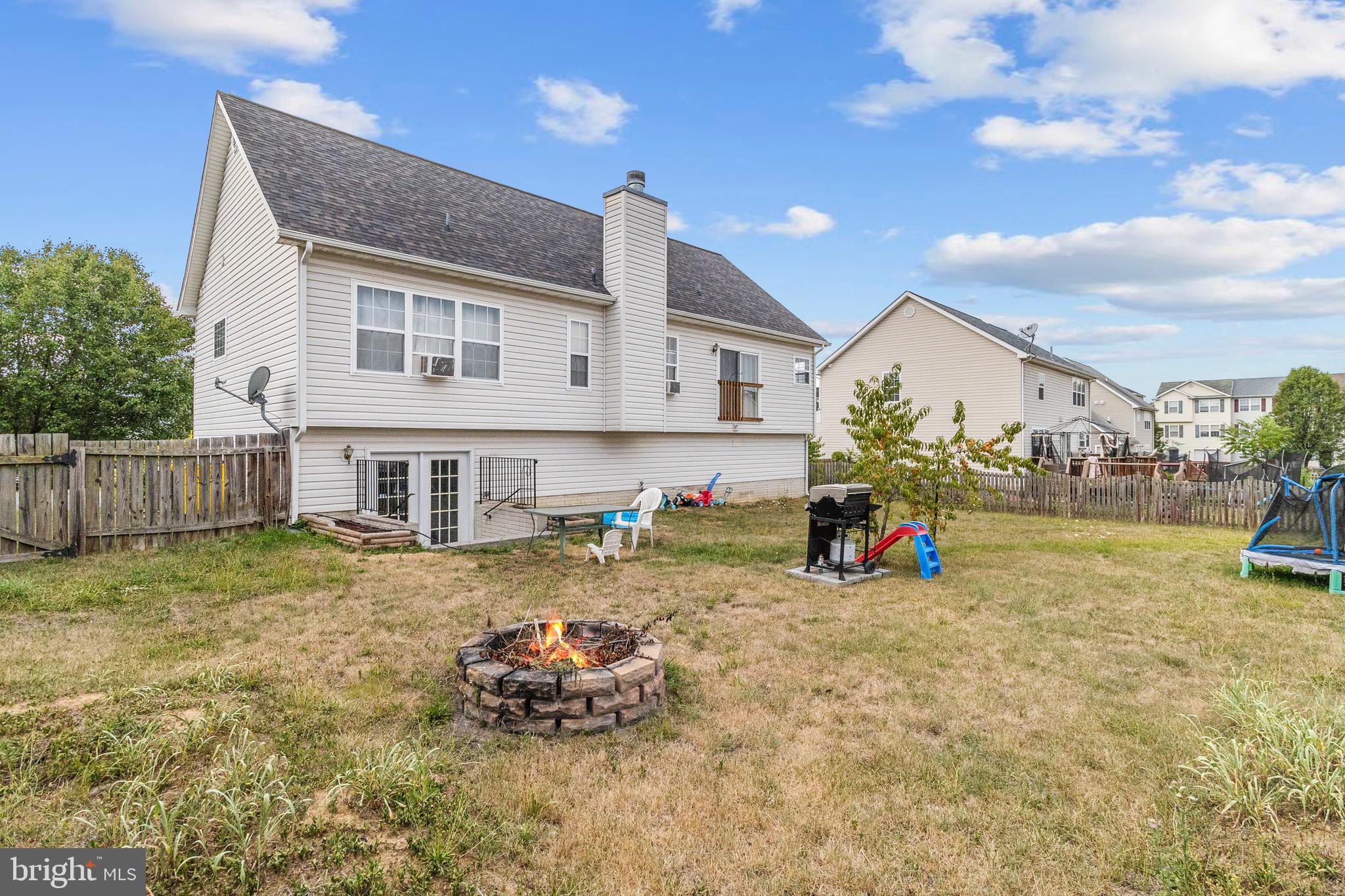 MILLS FARM - Residential