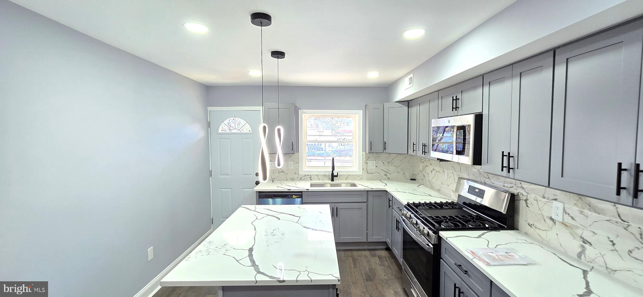 GREEKTOWN - Residential